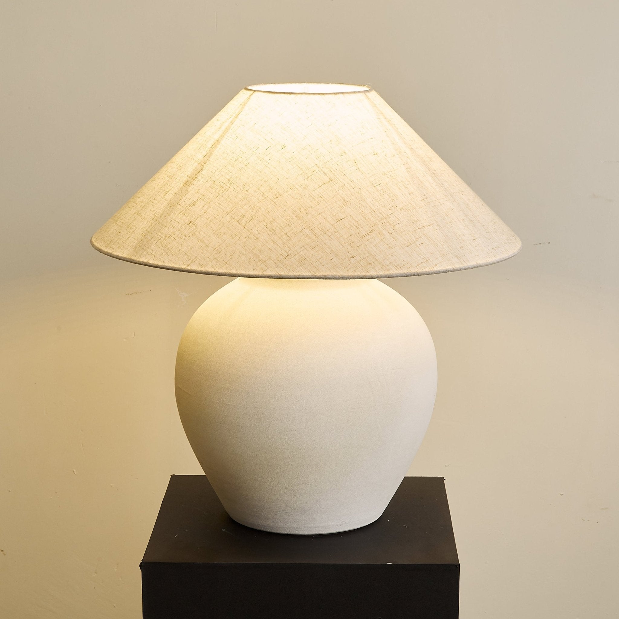 Albarella Table Lamp - Blowlighting