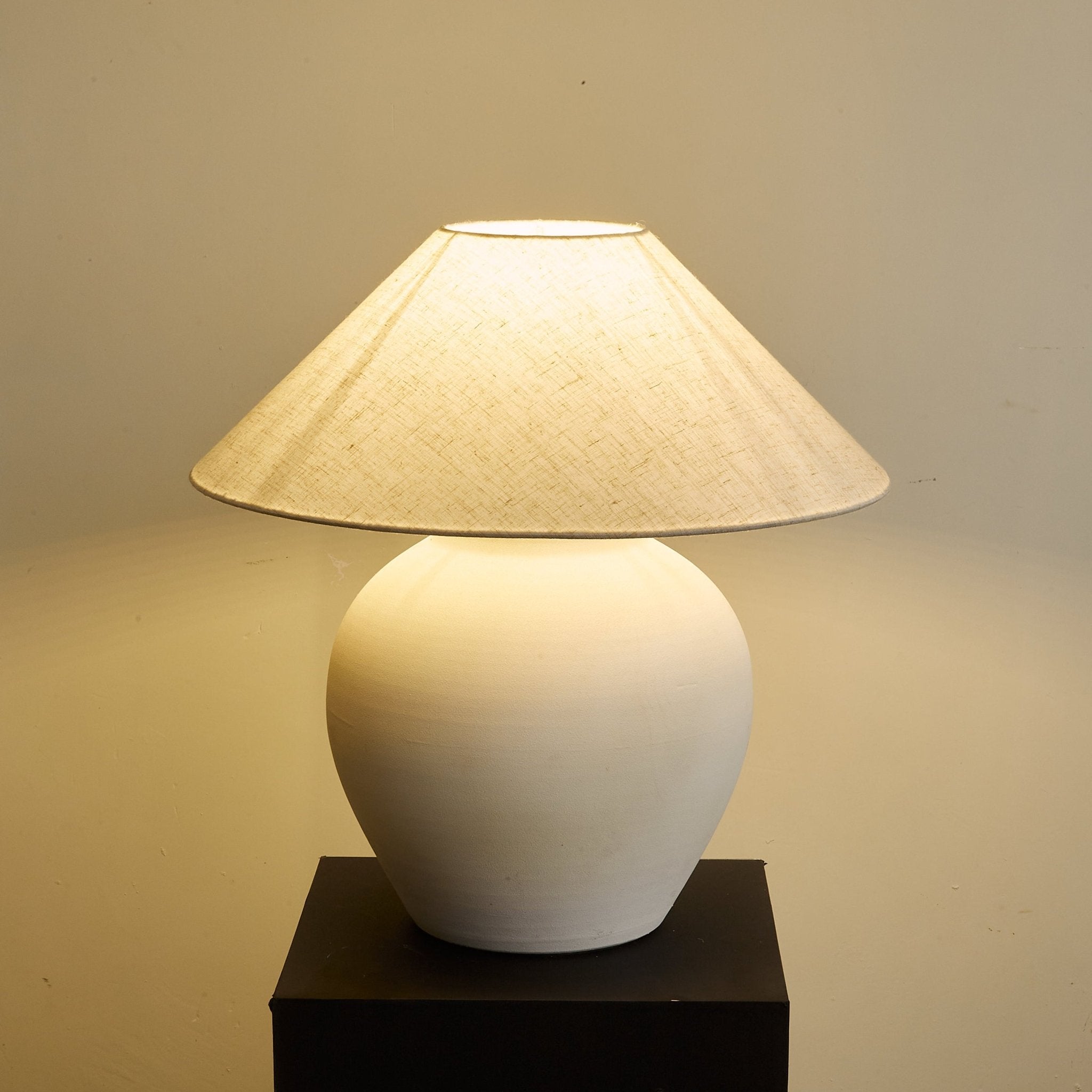 Albarella Table Lamp - Blowlighting