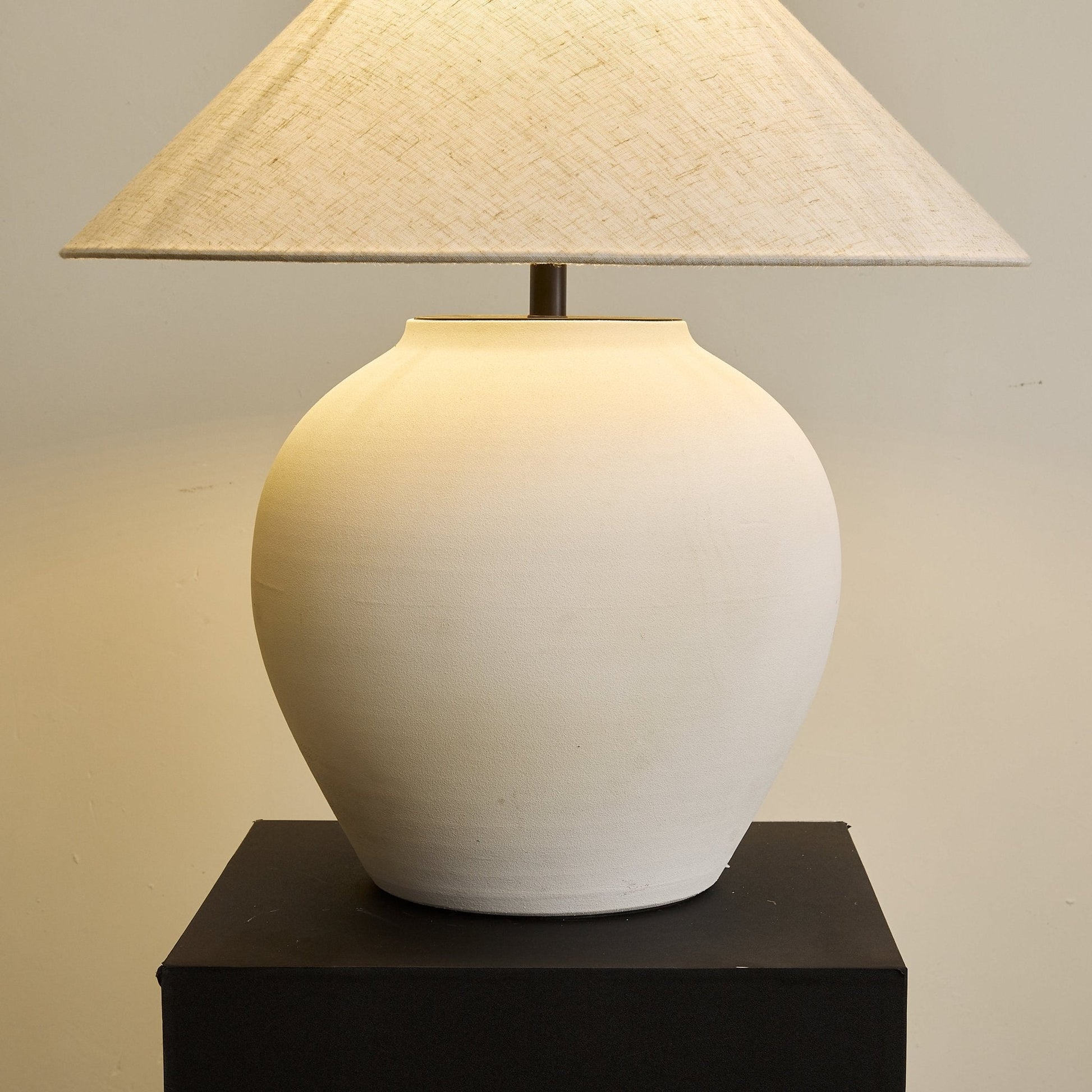 Albarella Table Lamp - Blowlighting