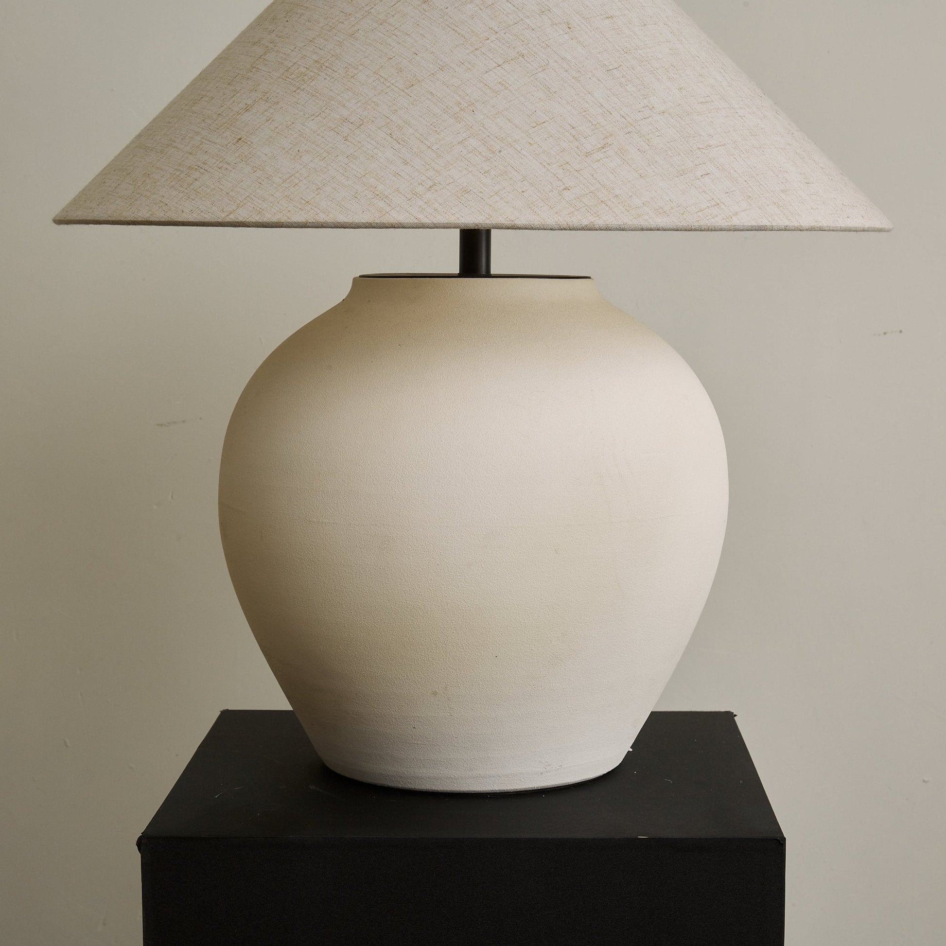 Albarella Table Lamp - Blowlighting