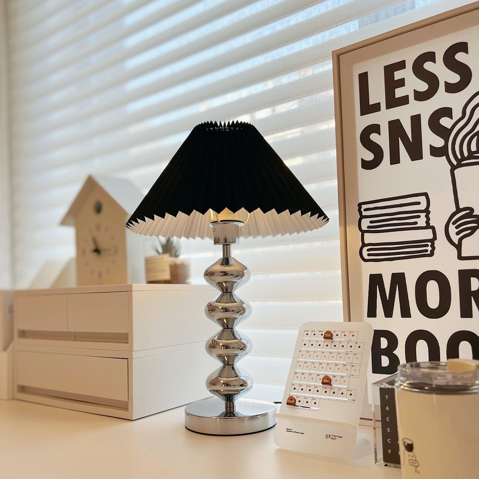 Aleisha Pleated Table Lamp - Blowlighting