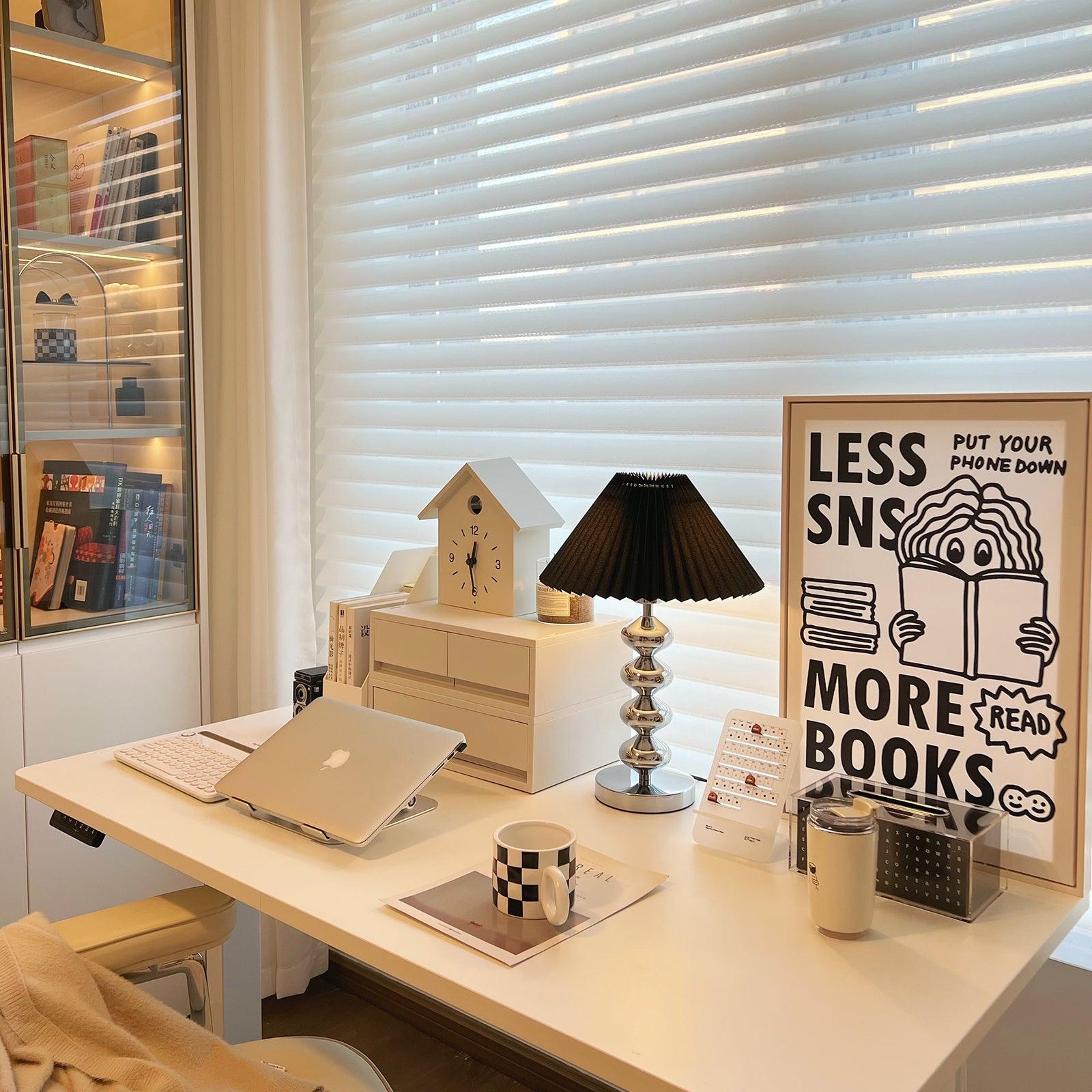 Aleisha Pleated Table Lamp - Blowlighting