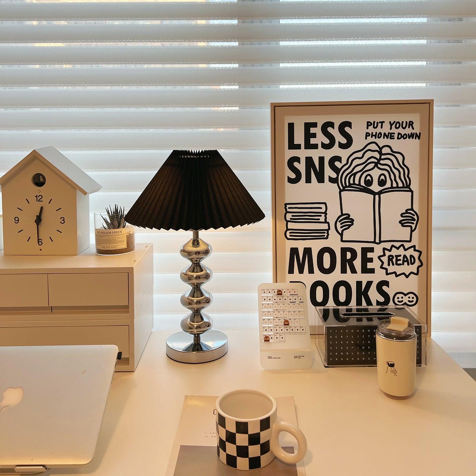 Aleisha Pleated Table Lamp - Blowlighting