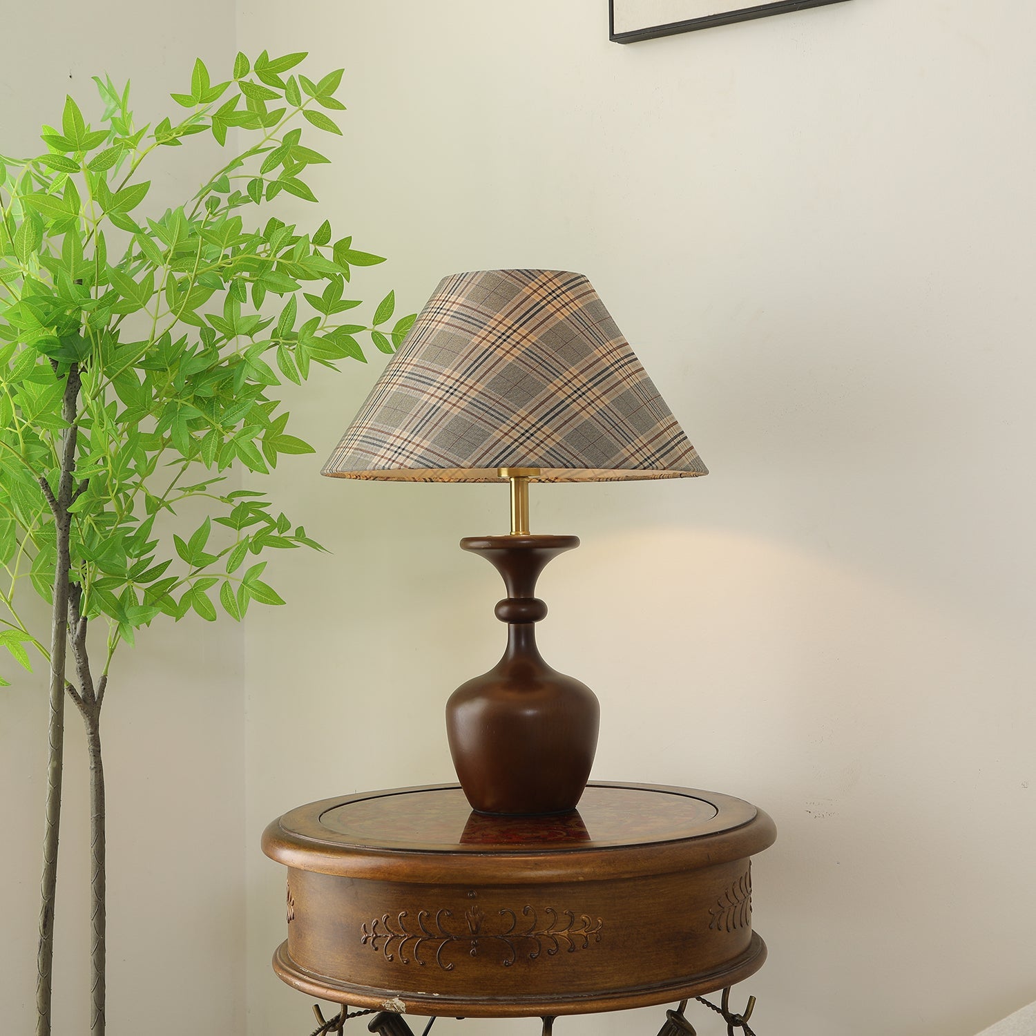 Alex Accent Table Lamp - Blowlighting