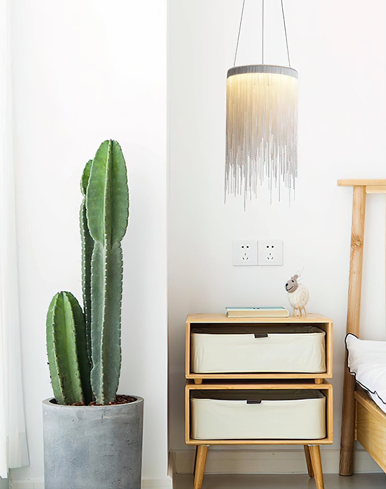 Aluminum Chain Tassel Pendant Light - Blowlighting