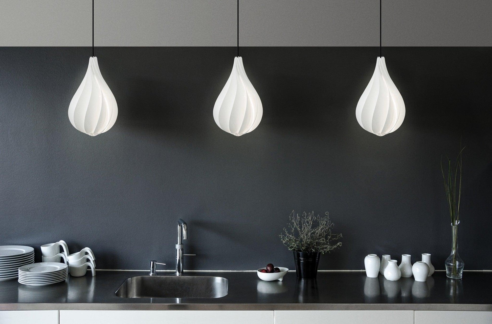 Ersoran Modern Minimalist Nordic Plastic Pendant Light - Blowlighting