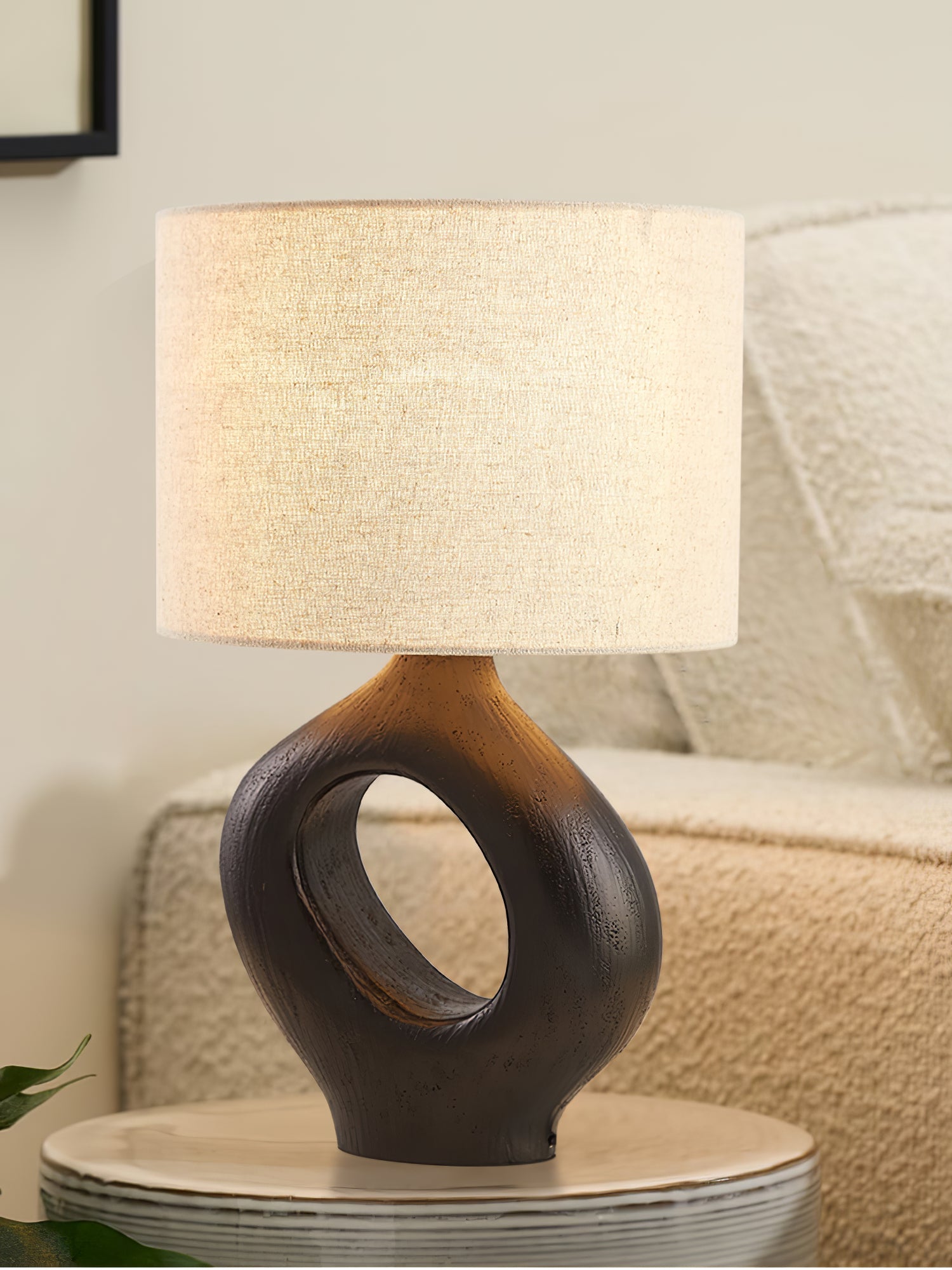 Amara Sculptural Table Lamp - Blowlighting