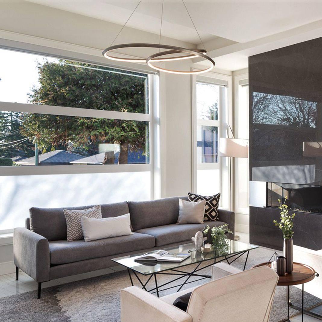 Ampersand Chandelier - Blowlighting