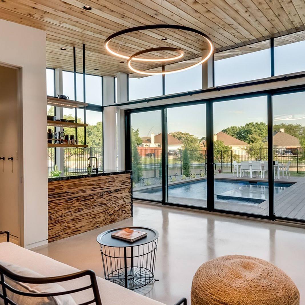 Ampersand Chandelier - Blowlighting