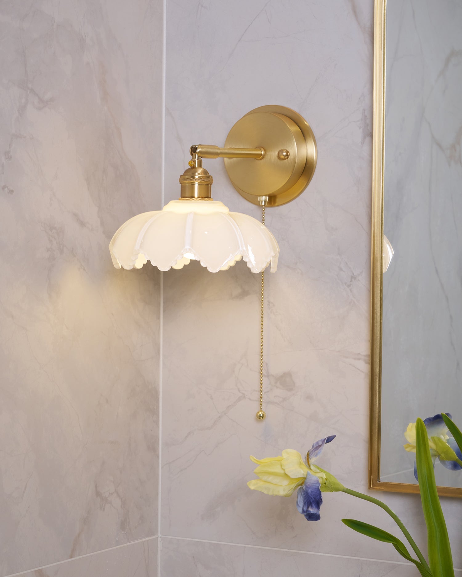 Lotus Rotatable Wall Lamp - Blowlighting