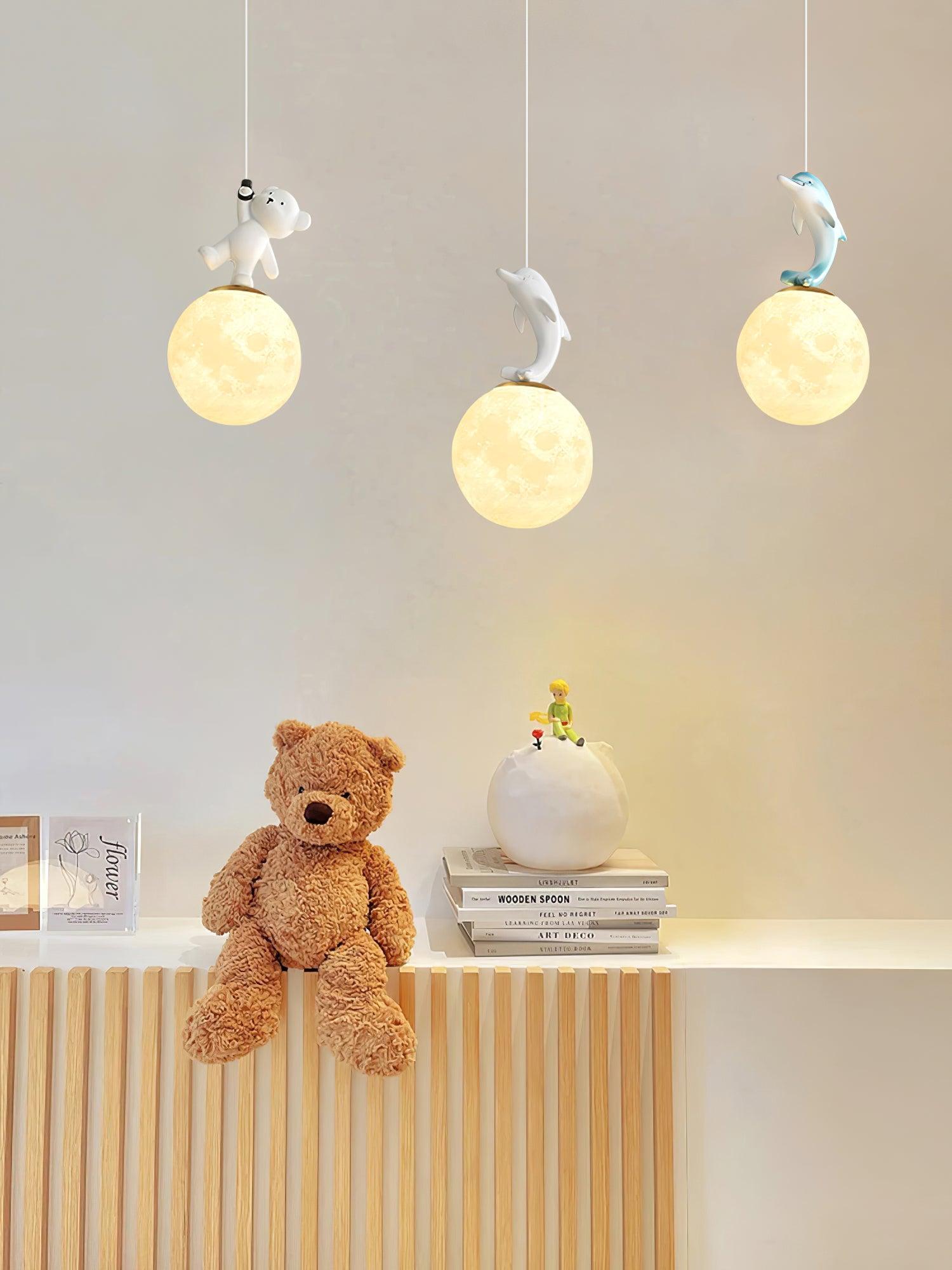 Animal And Moon Pendant Light - Blowlighting