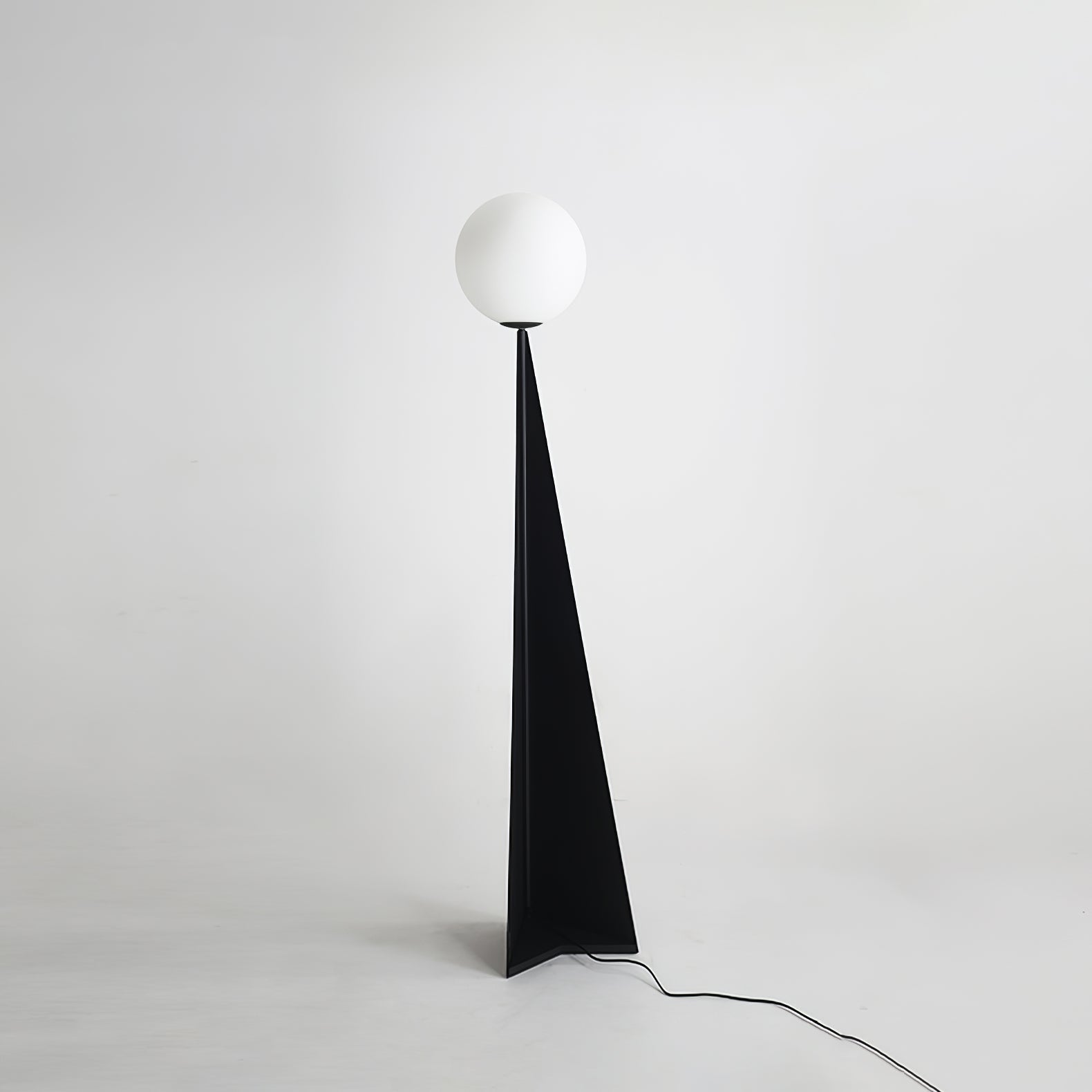 Apex Sphere Floor Lamp - Blowlighting