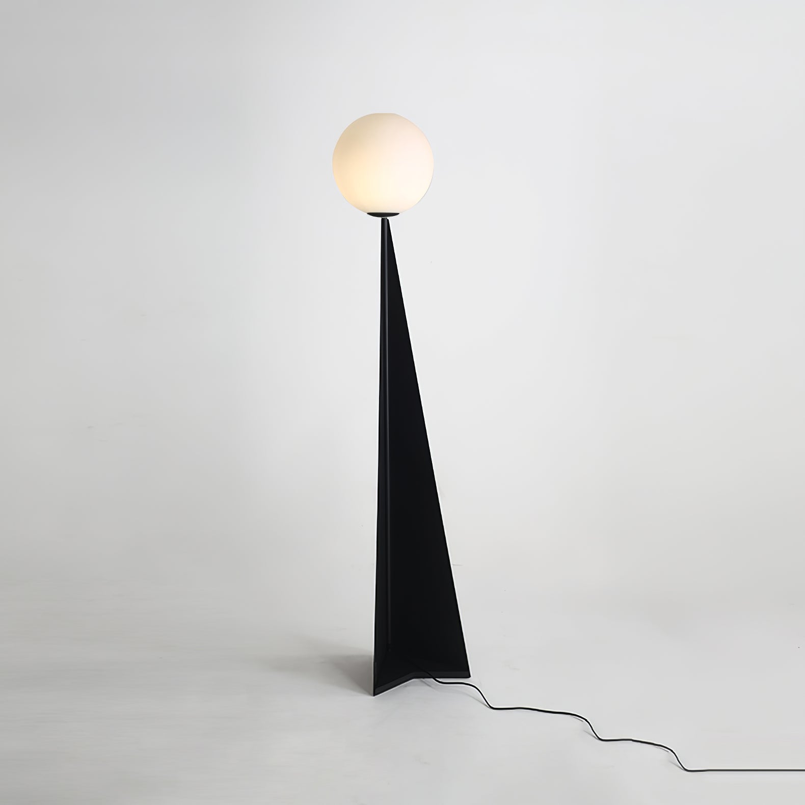 Apex Sphere Floor Lamp - Blowlighting