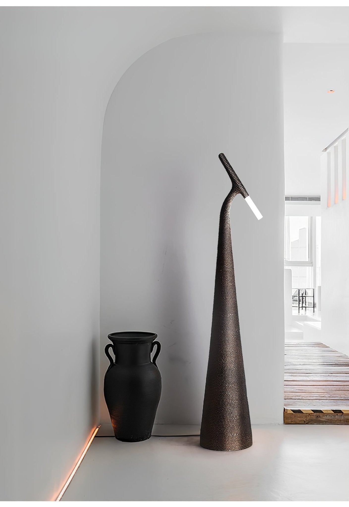 Sysolyra Textured Resin Floor Lamp - Blowlighting