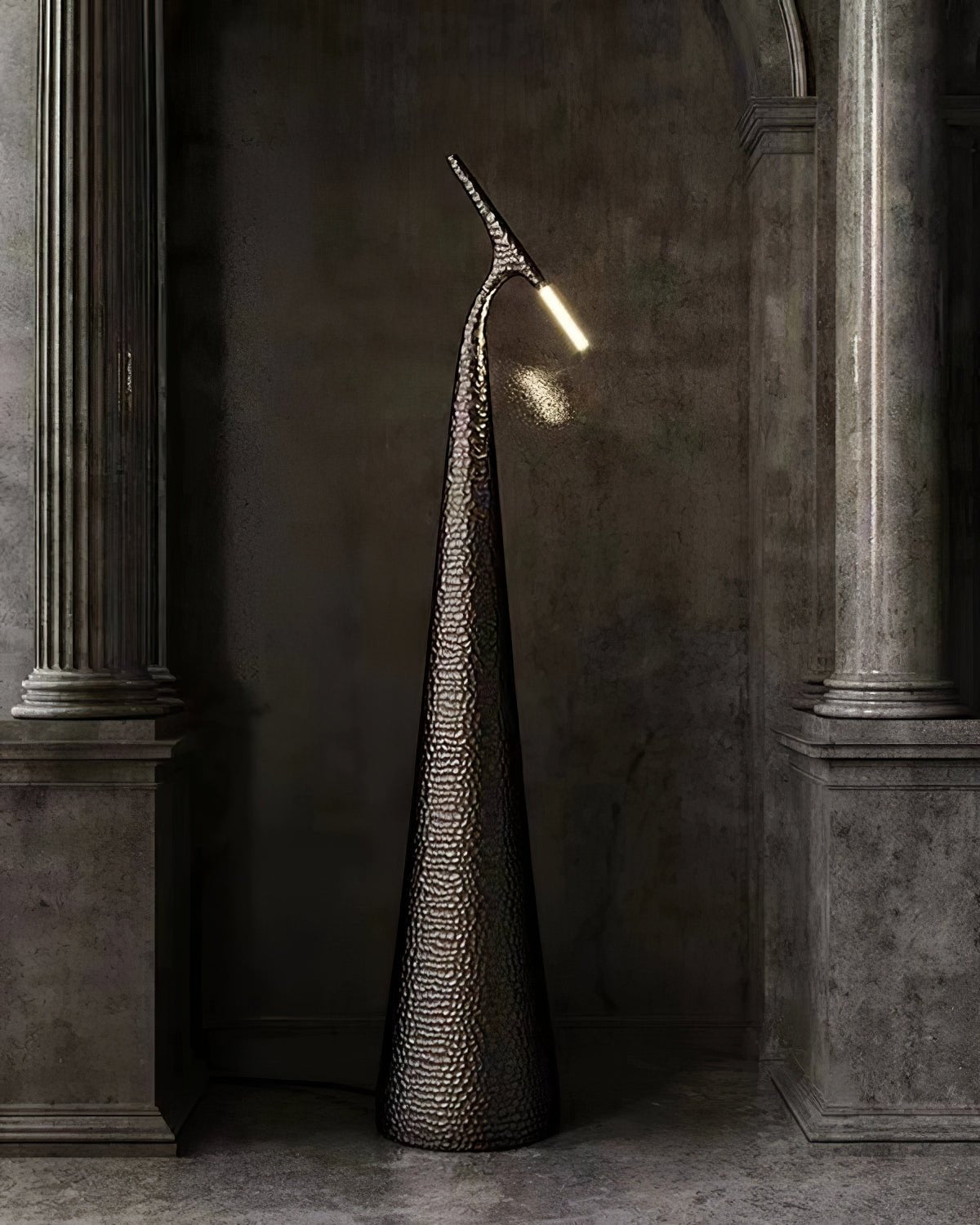 Sysolyra Textured Resin Floor Lamp - Blowlighting