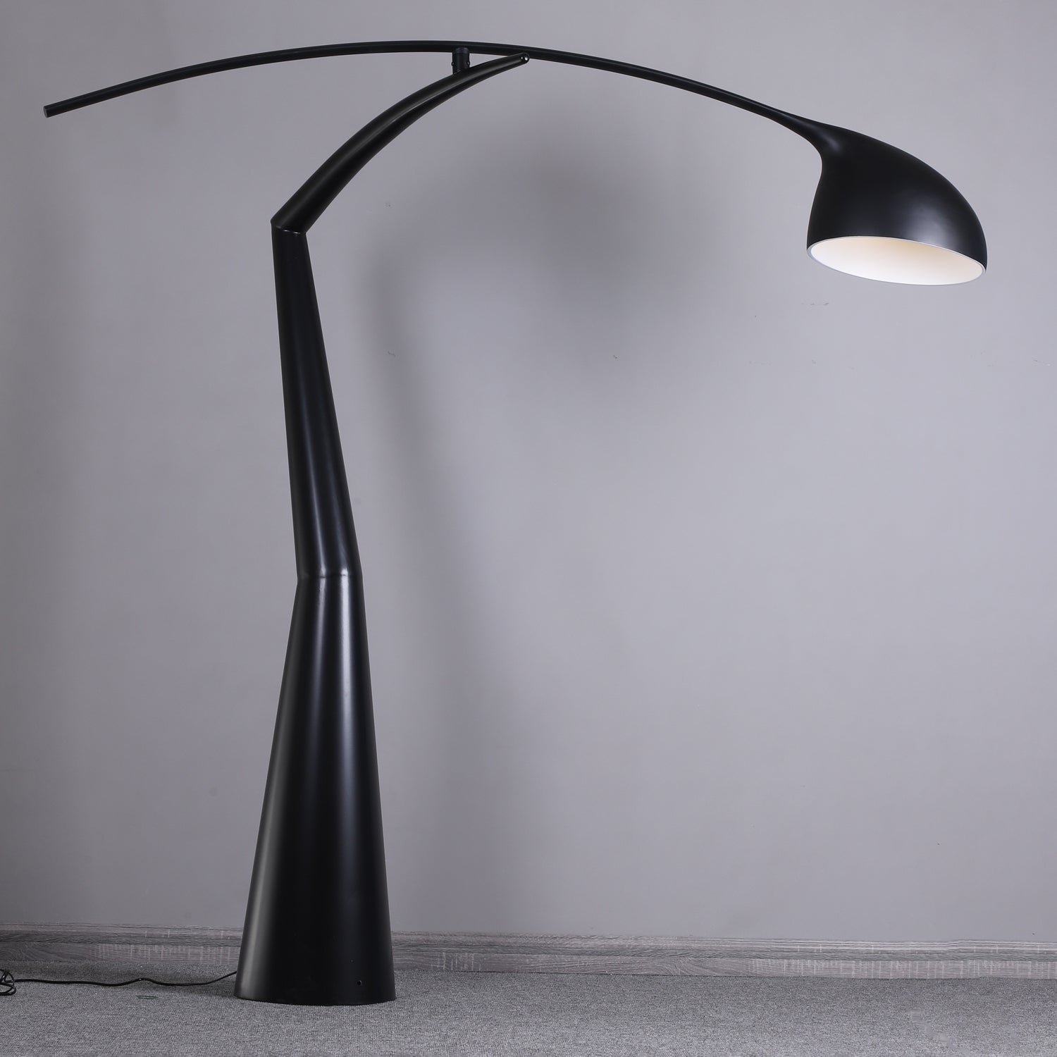 Arden Sculpture Floor Lamp - Blowlighting