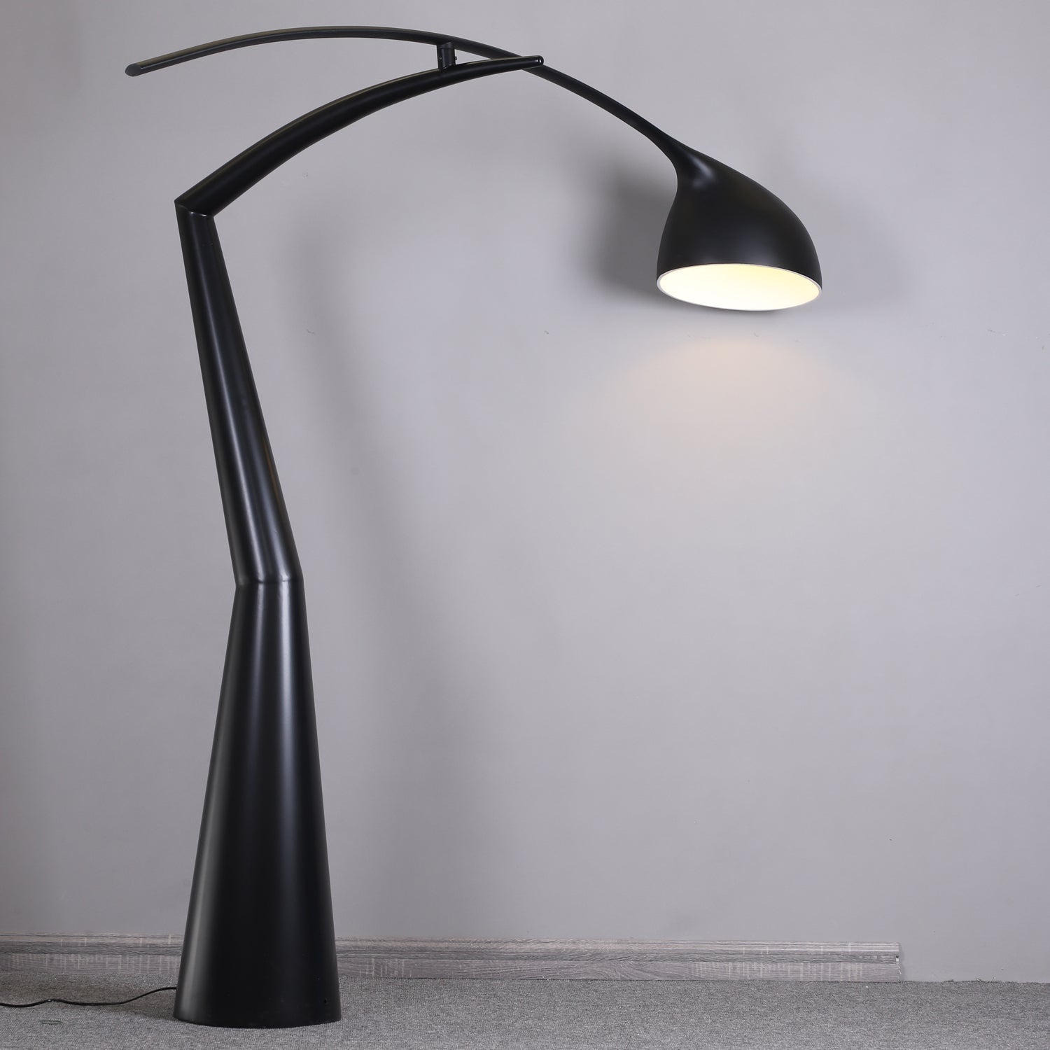 Arden Sculpture Floor Lamp - Blowlighting