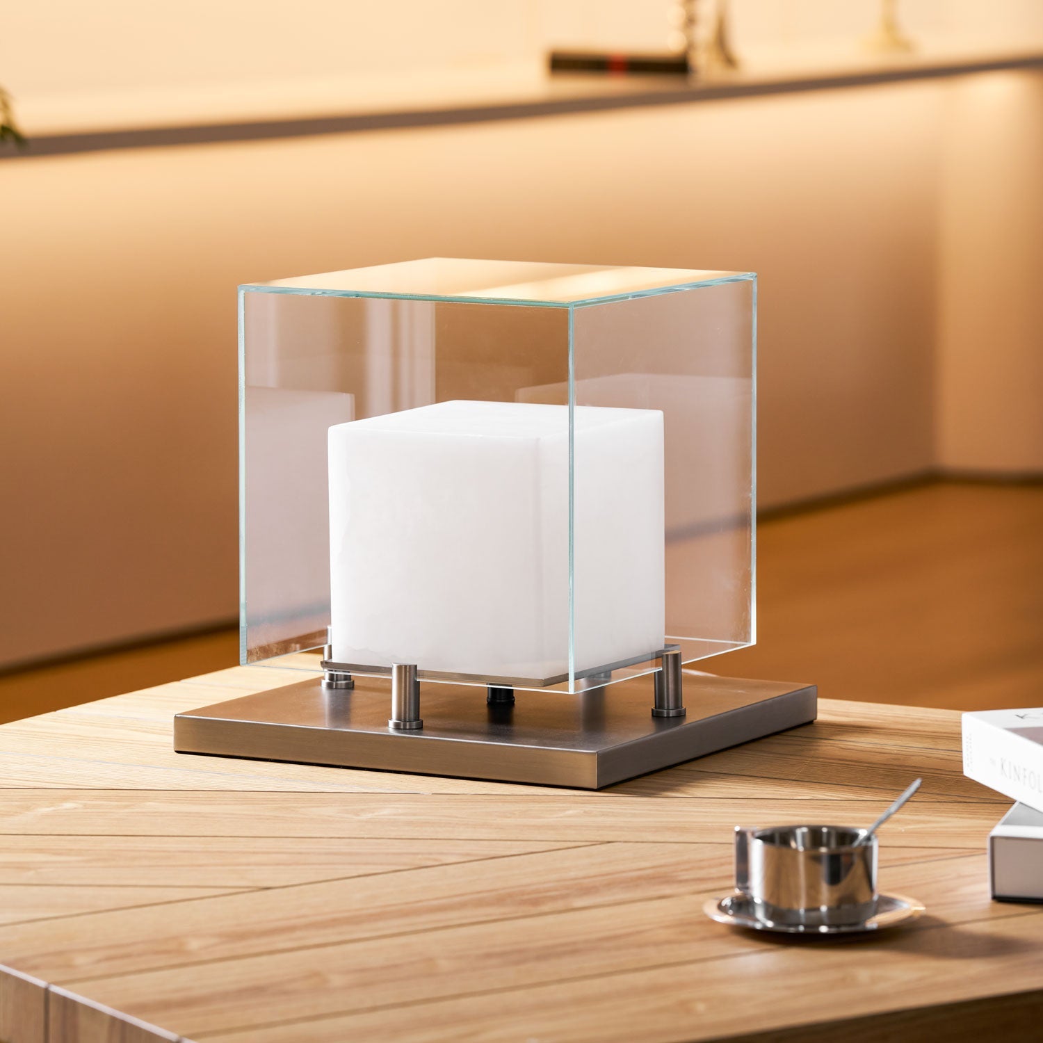 Cubo Alabaster Table Lamp - Blowlighting