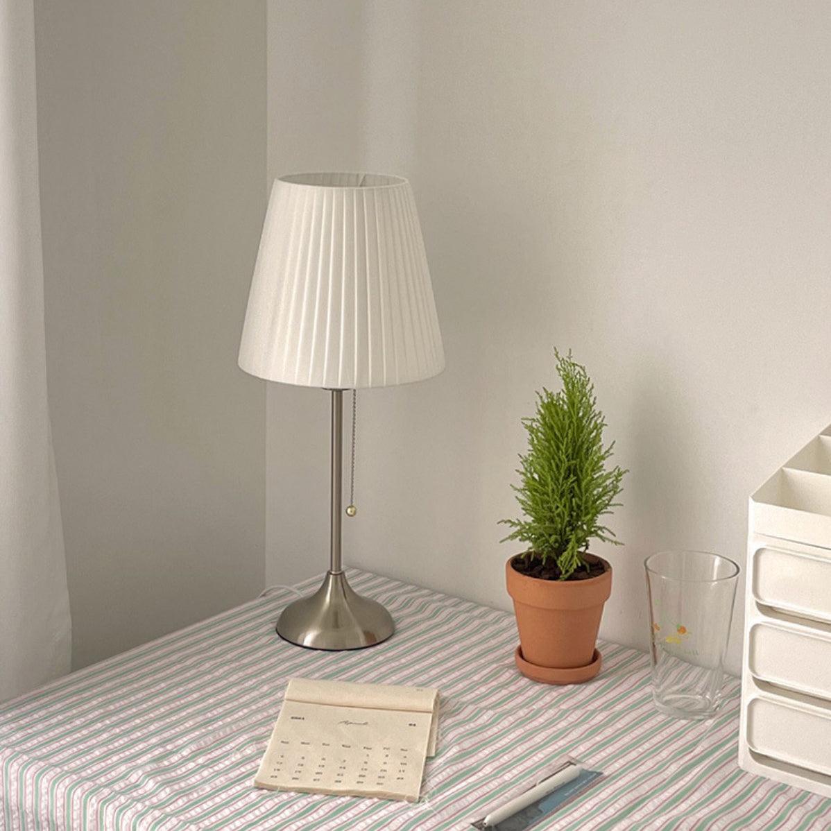 Arstid Table Lamp - Blowlighting