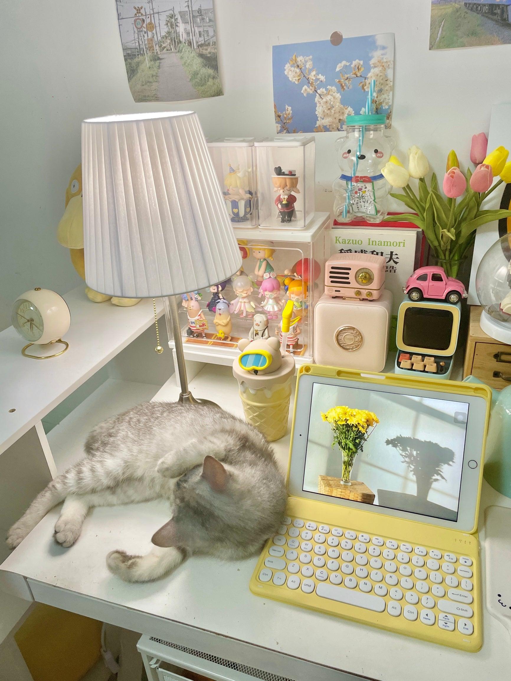 Arstid Table Lamp - Blowlighting