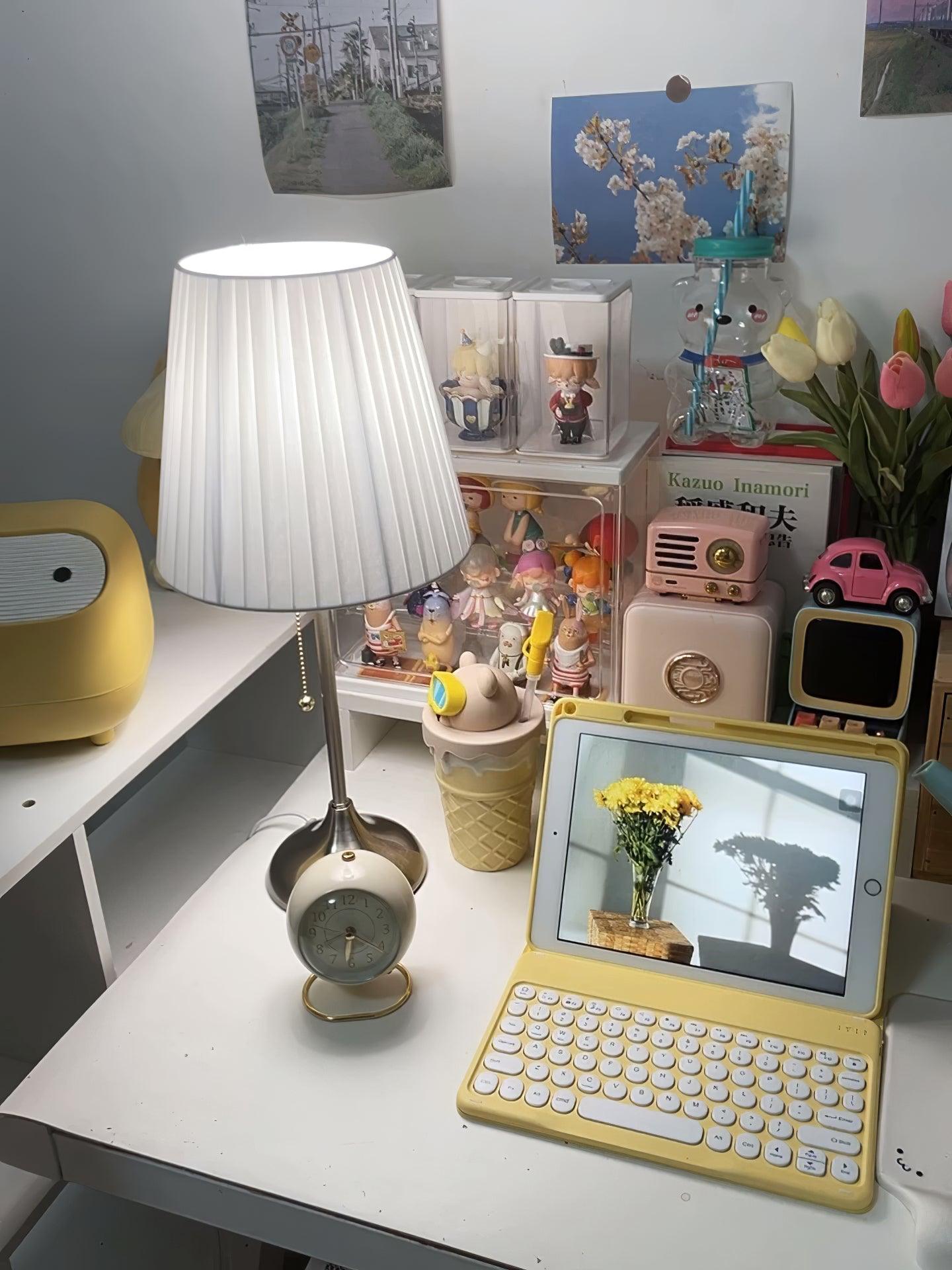 Arstid Table Lamp - Blowlighting