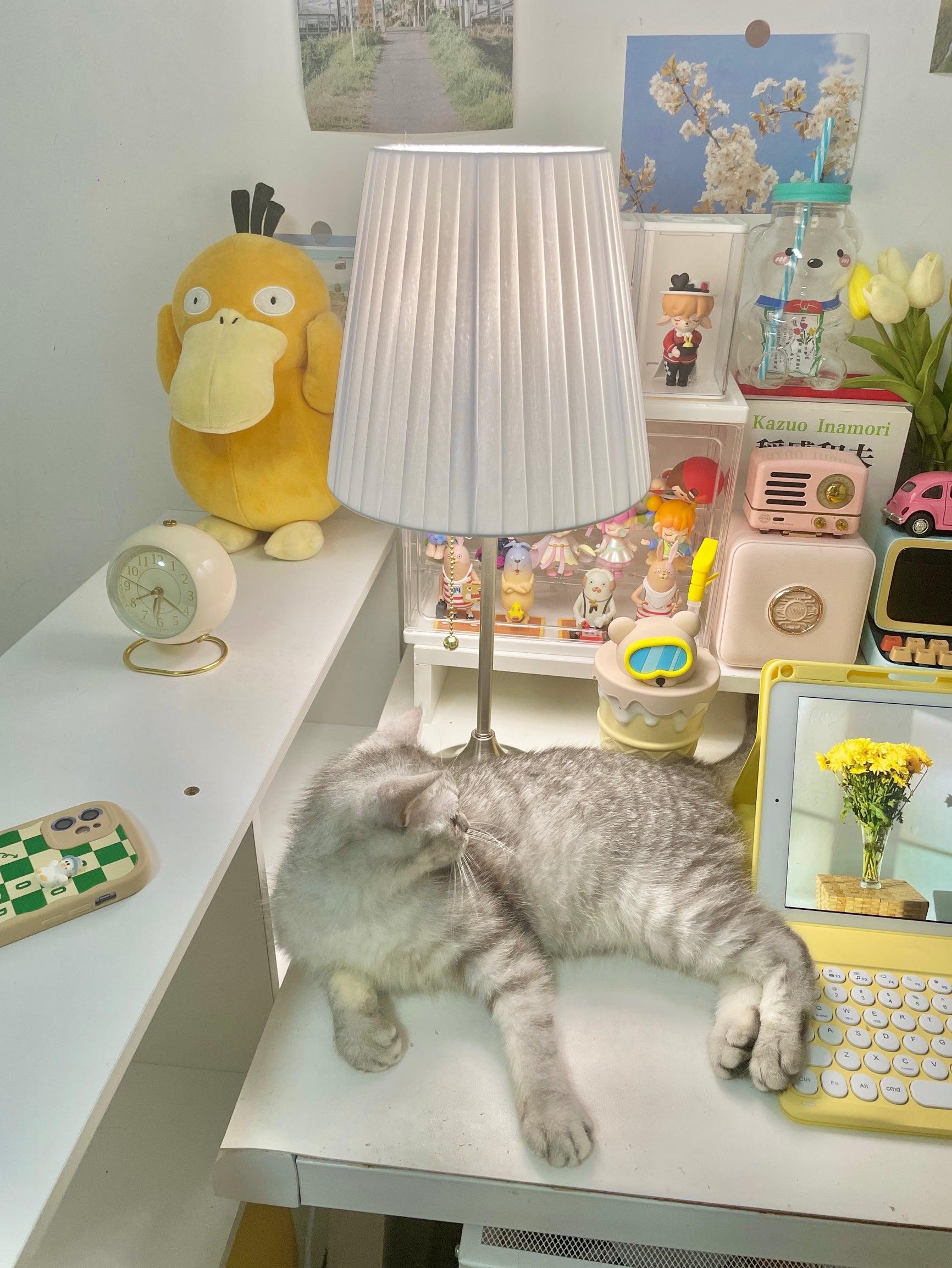 Arstid Table Lamp - Blowlighting