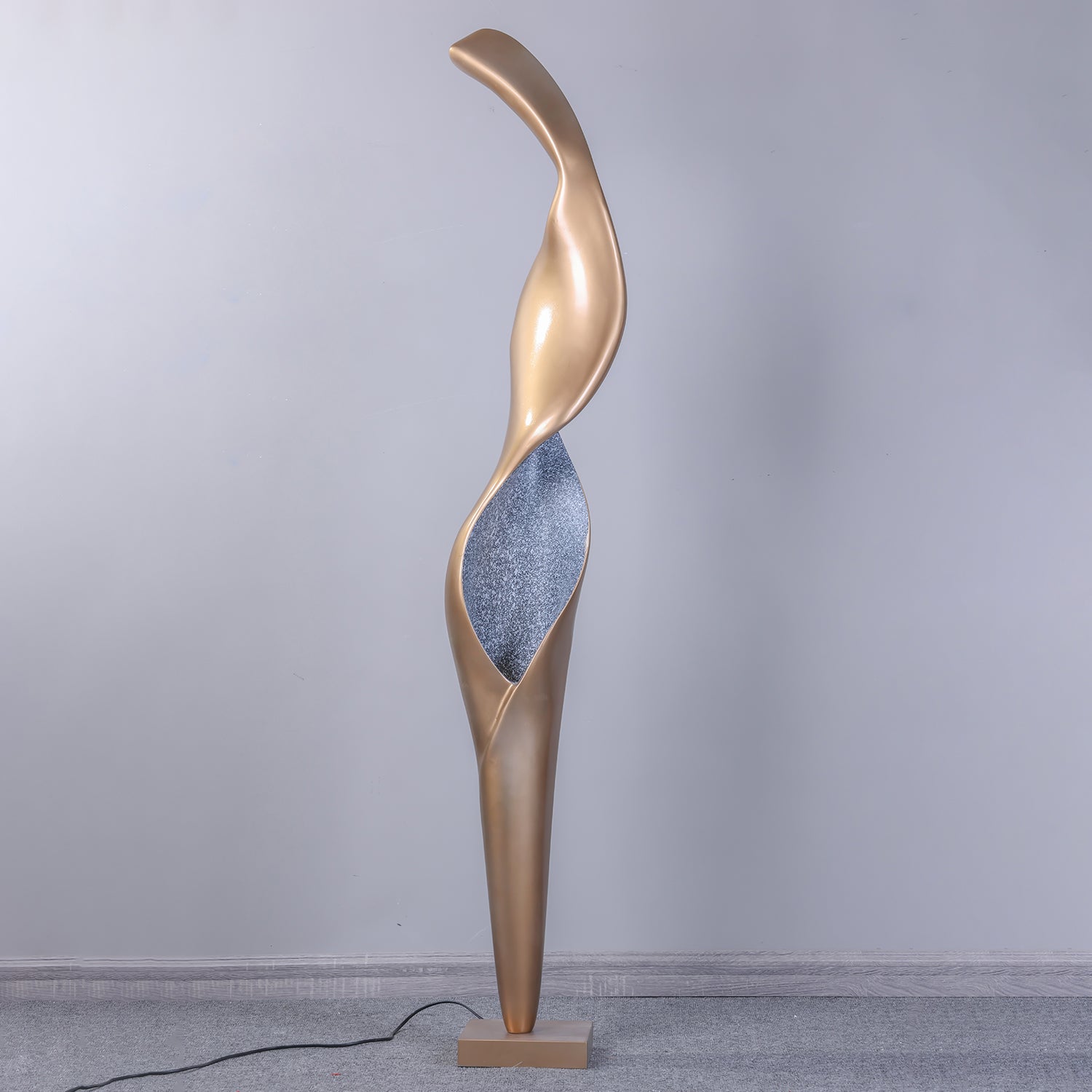 Mydorisra Sculptural Fiberglass Floor Lamp - Blowlighting
