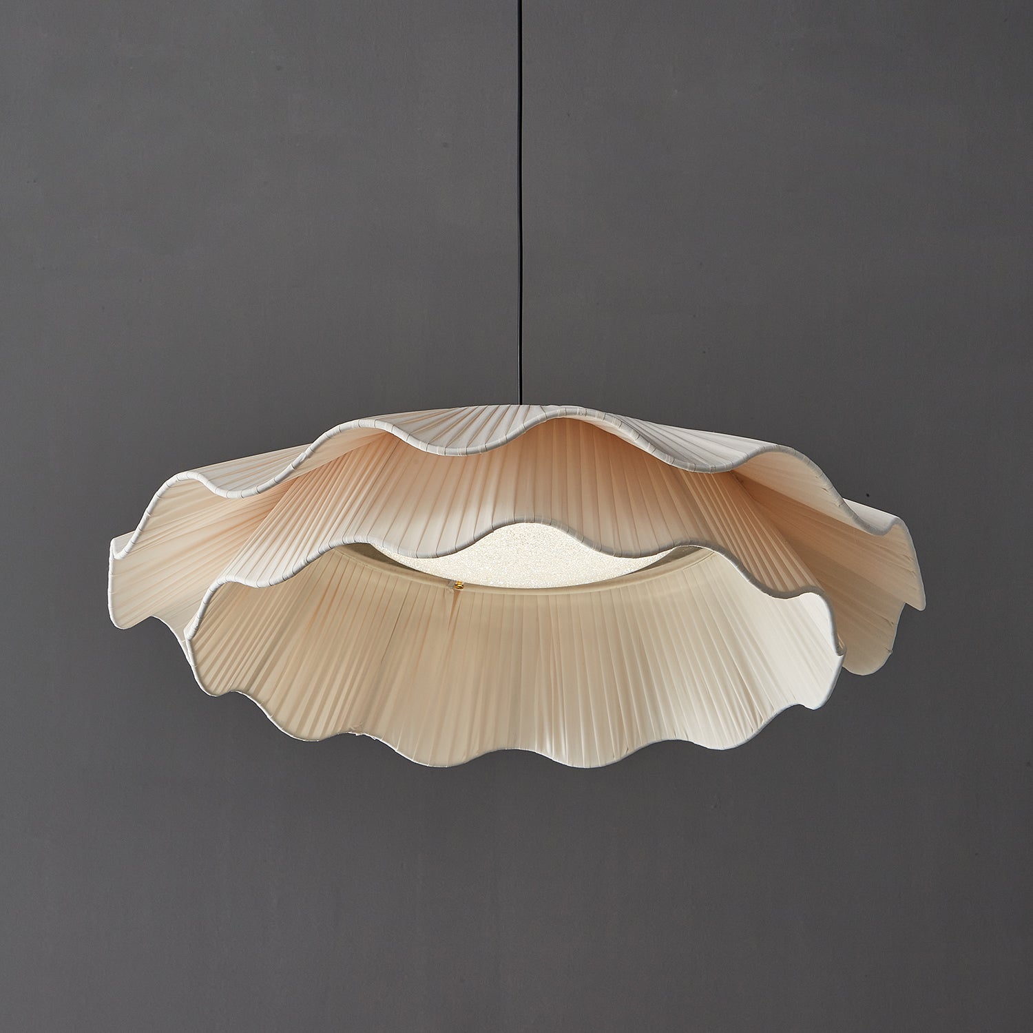 Arwen Fabric Wave Pendant Lamp - Blowlighting