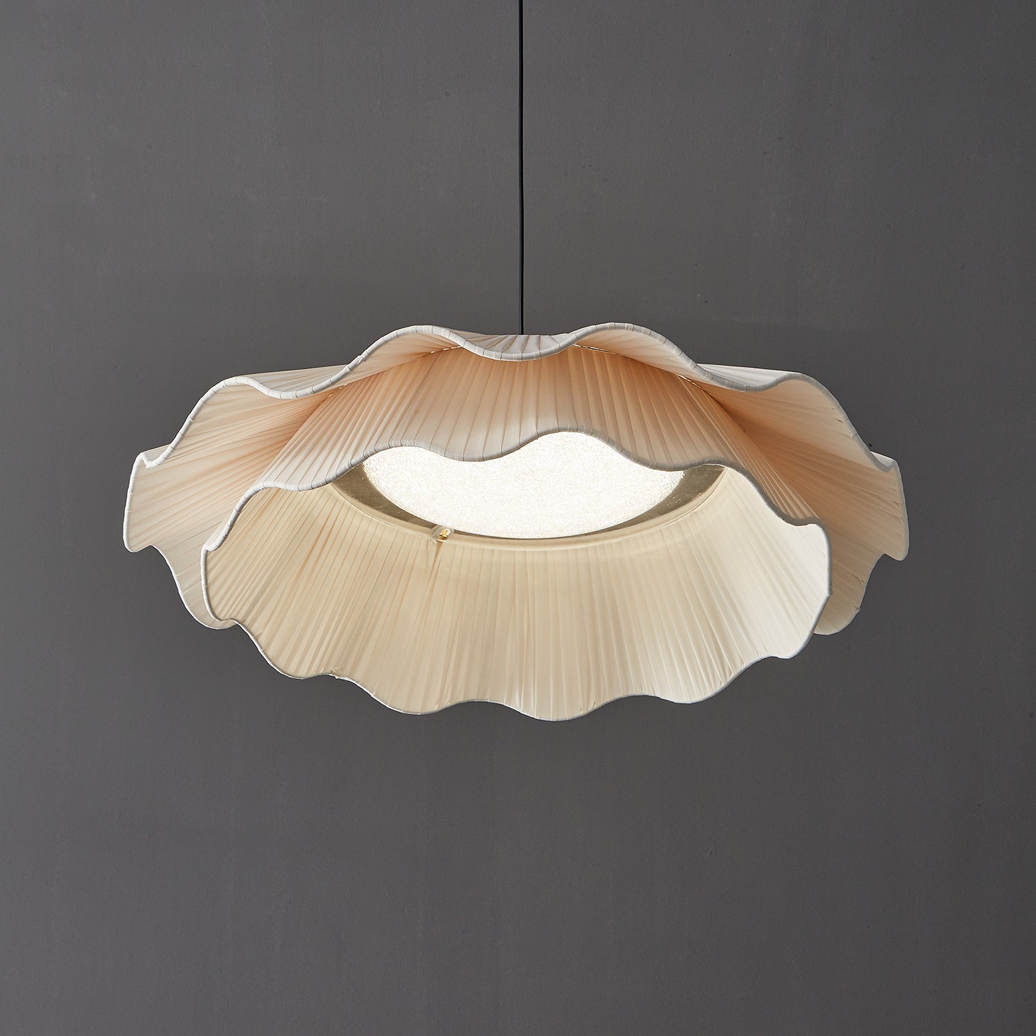 Arwen Fabric Wave Pendant Lamp - Blowlighting