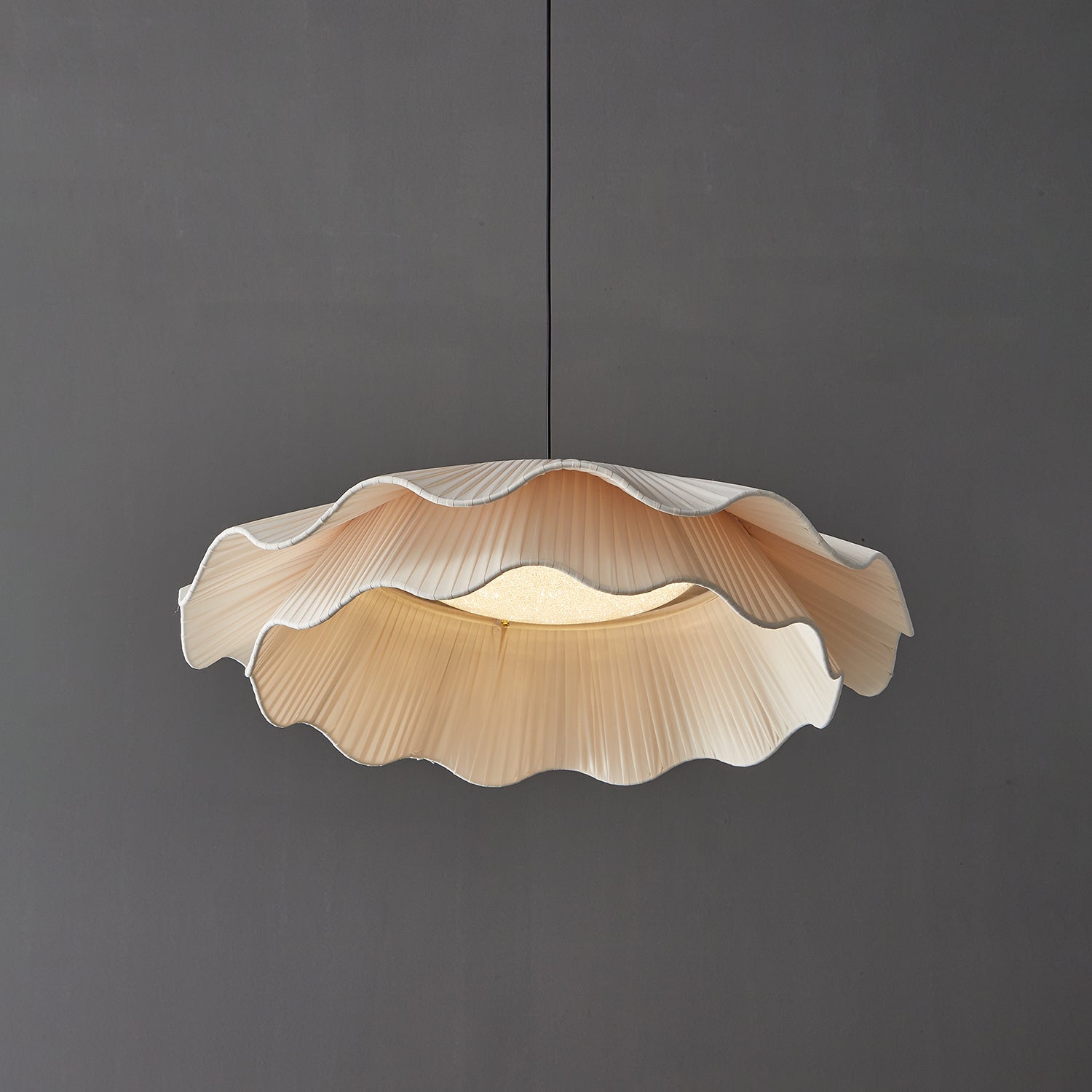 Arwen Fabric Wave Pendant Lamp - Blowlighting