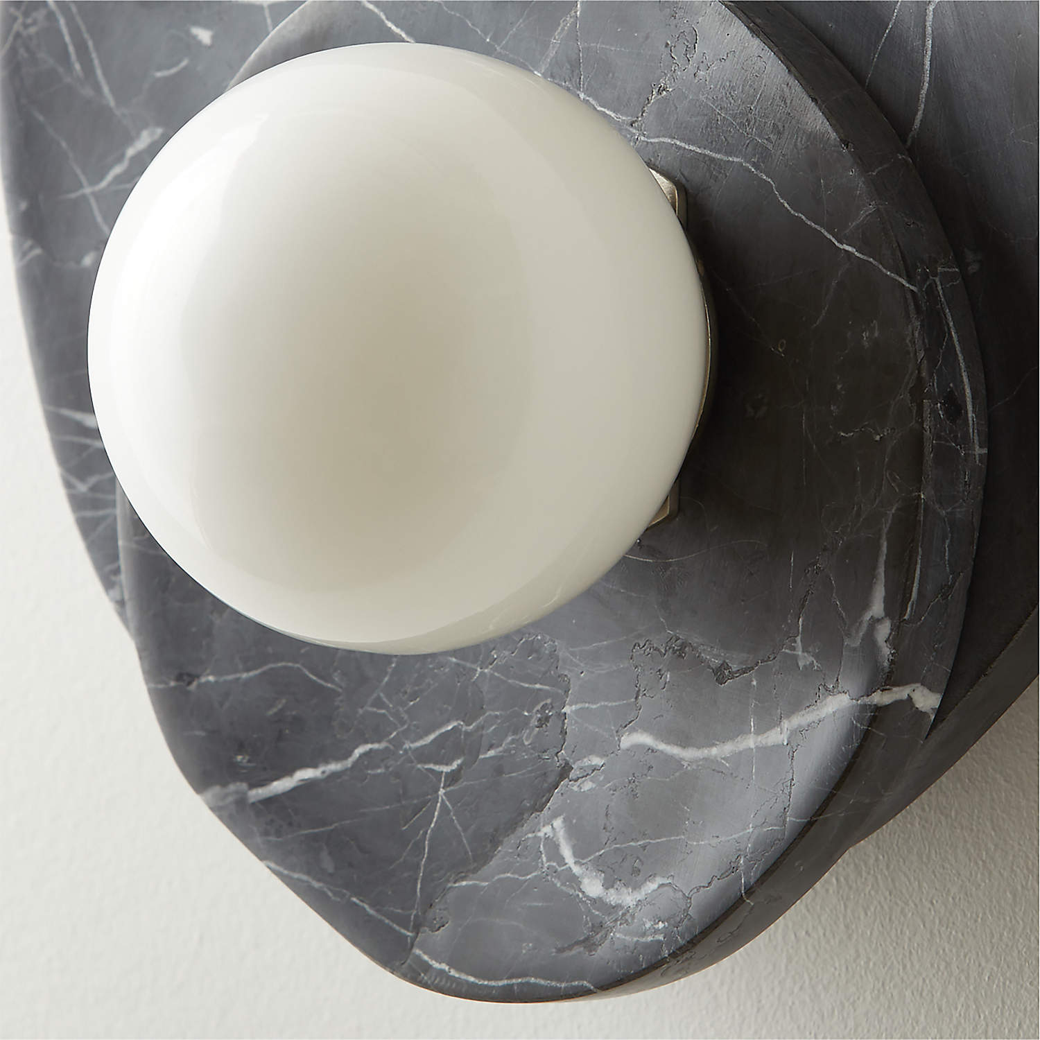 Alorarae Organic Alabaster Wall Light - Blowlighting