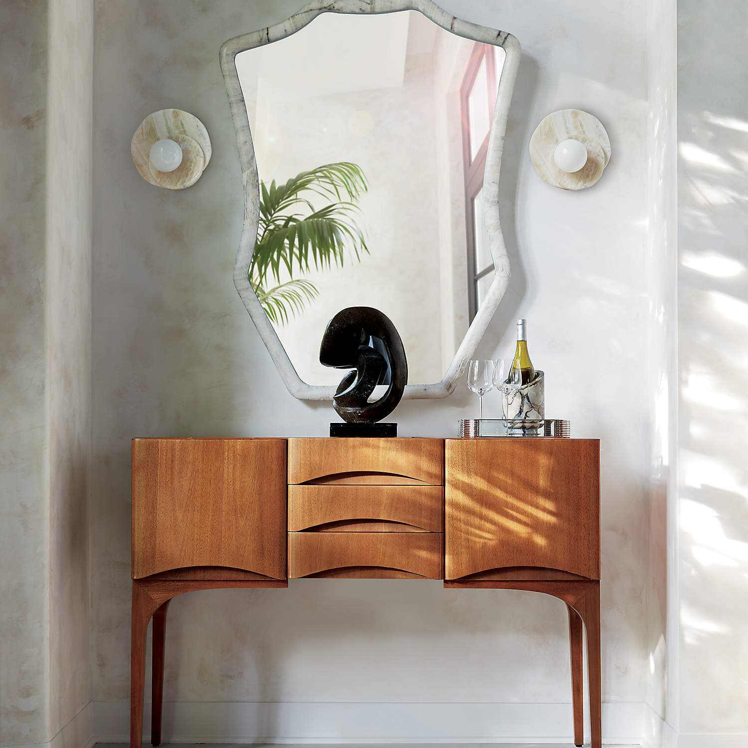 Alorarae Organic Alabaster Wall Light - Blowlighting