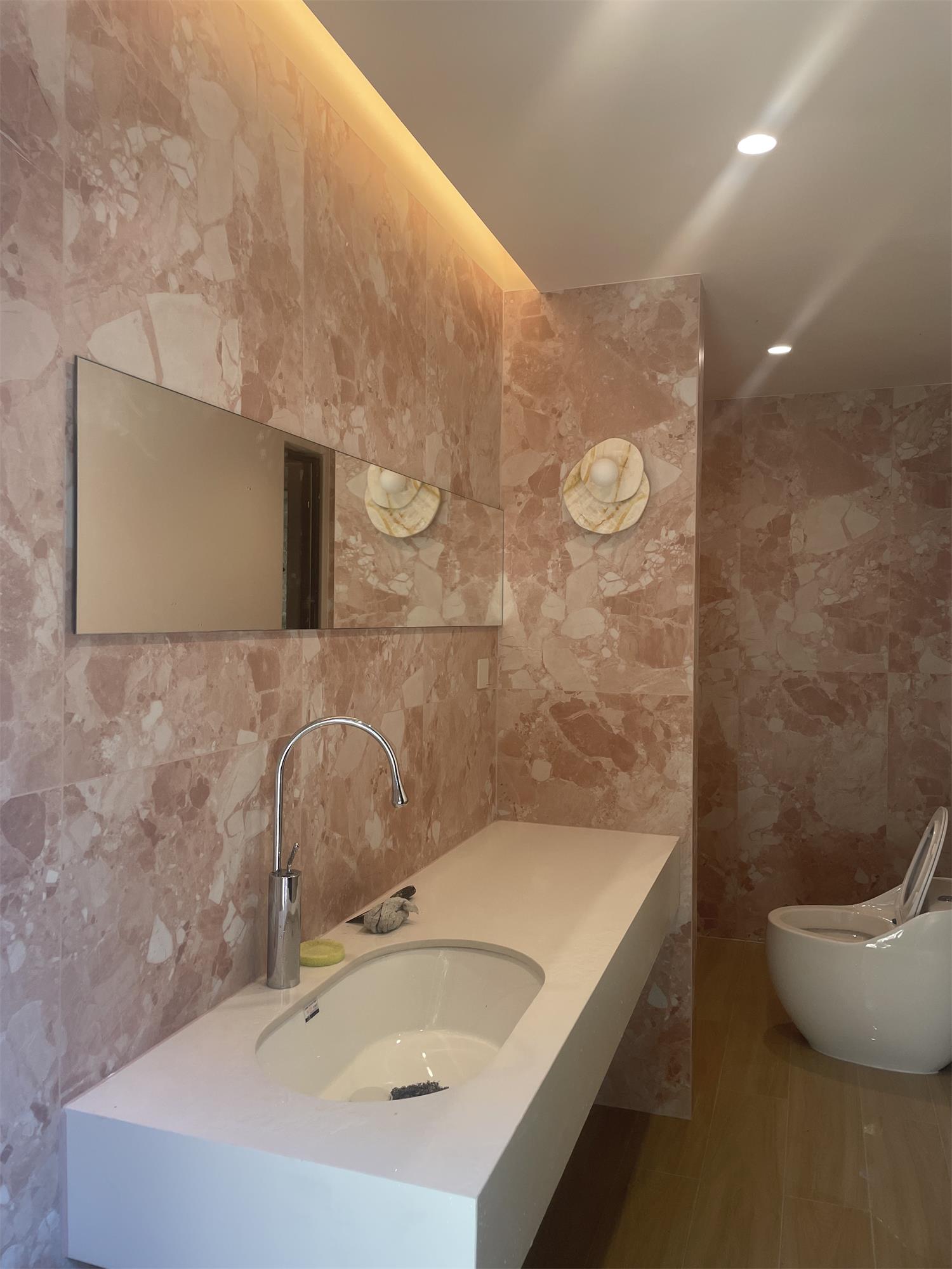 Alorarae Organic Alabaster Wall Light - Blowlighting