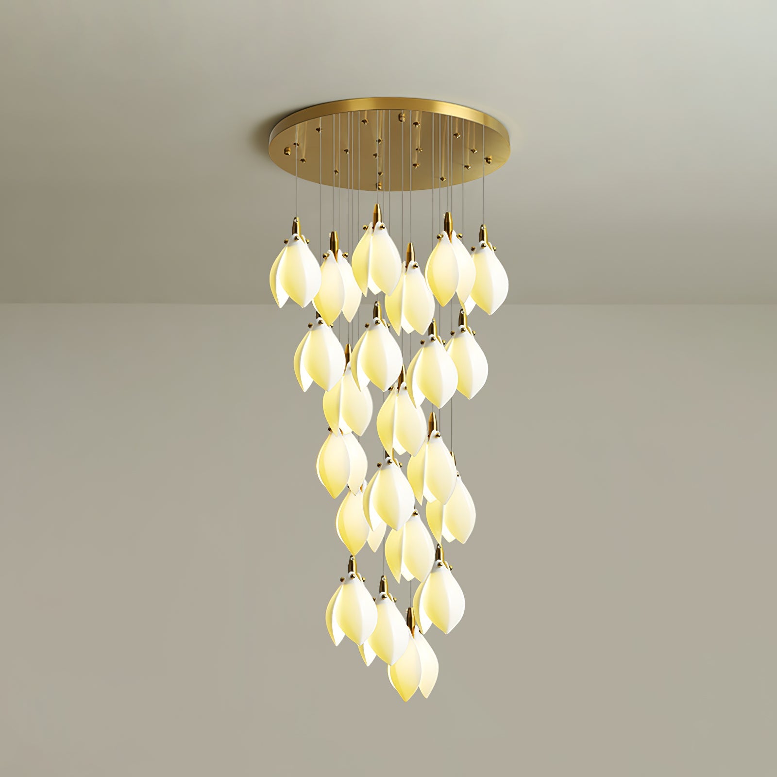 Caphayra Floral Ceramic Brass Chandelier - Blowlighting