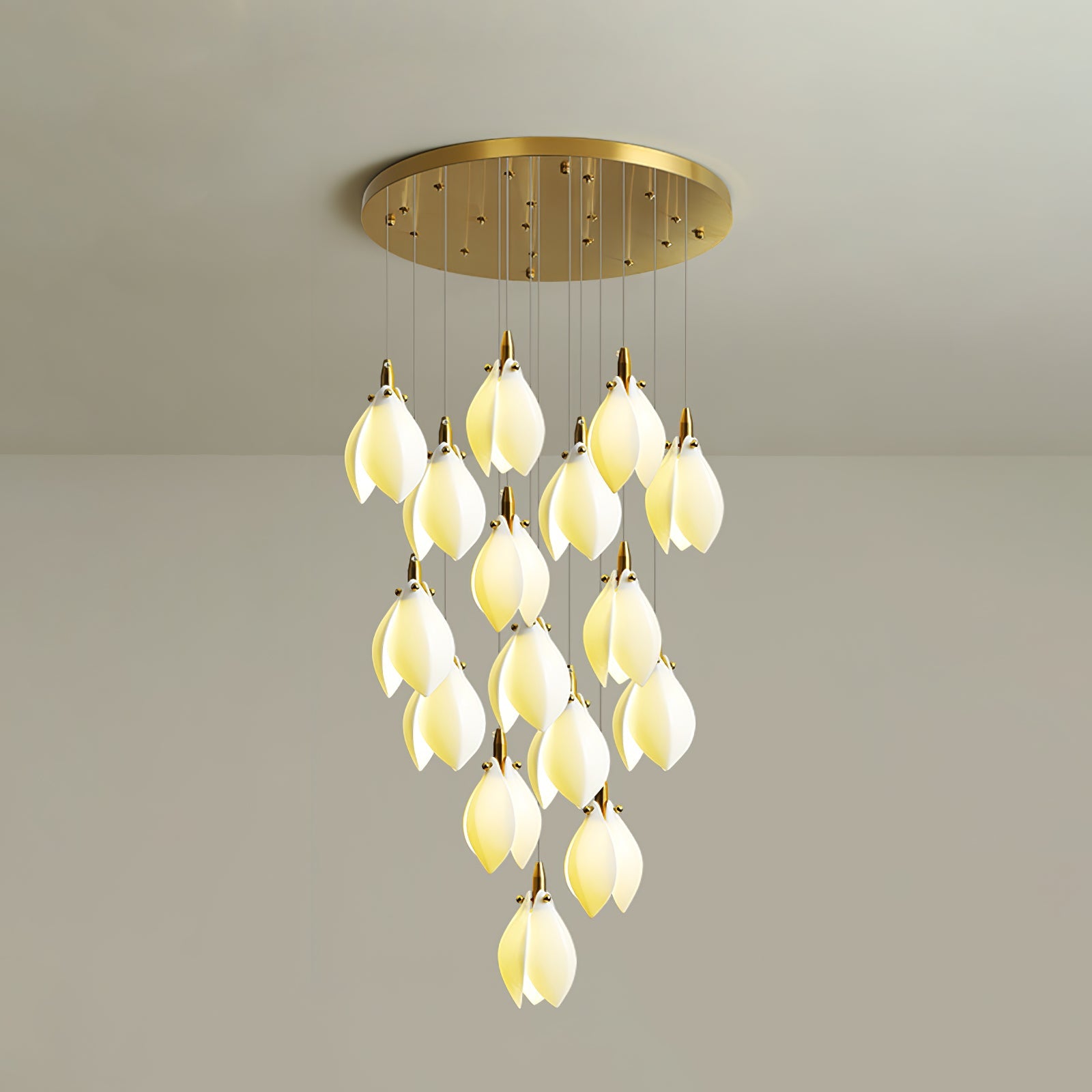 Caphayra Floral Ceramic Brass Chandelier - Blowlighting