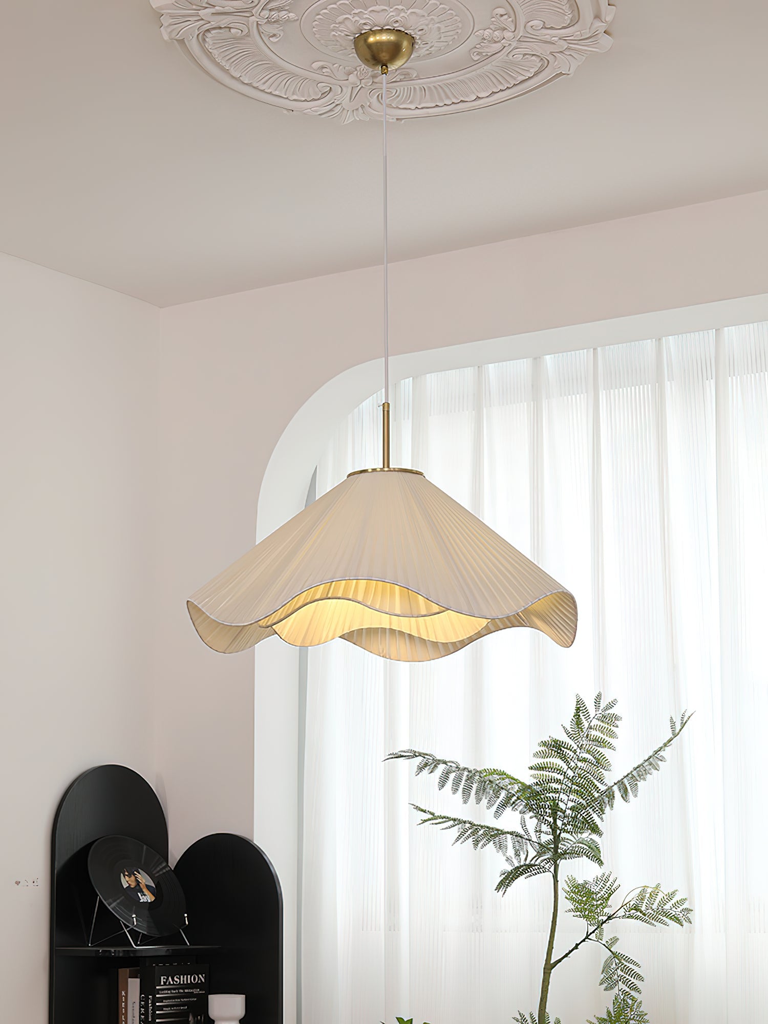 Elara Pendant Light - Blowlighting