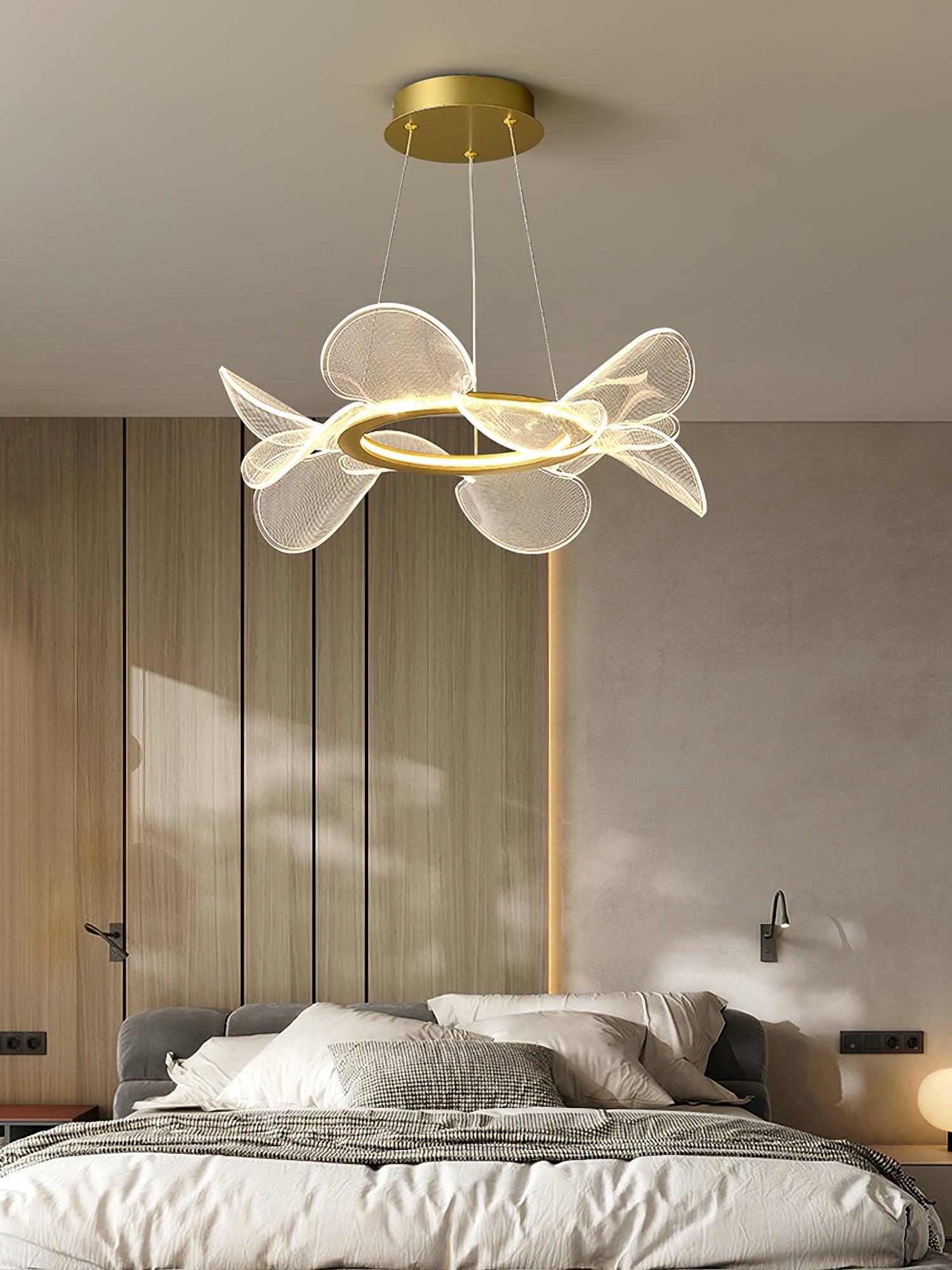 Bain Flying Flowers Chandelier - Blowlighting