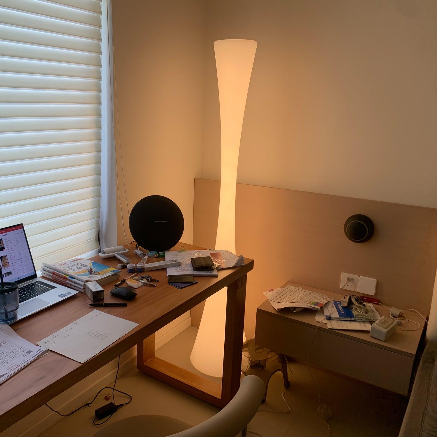 Biconica Pol Floor Lamp - Blowlighting