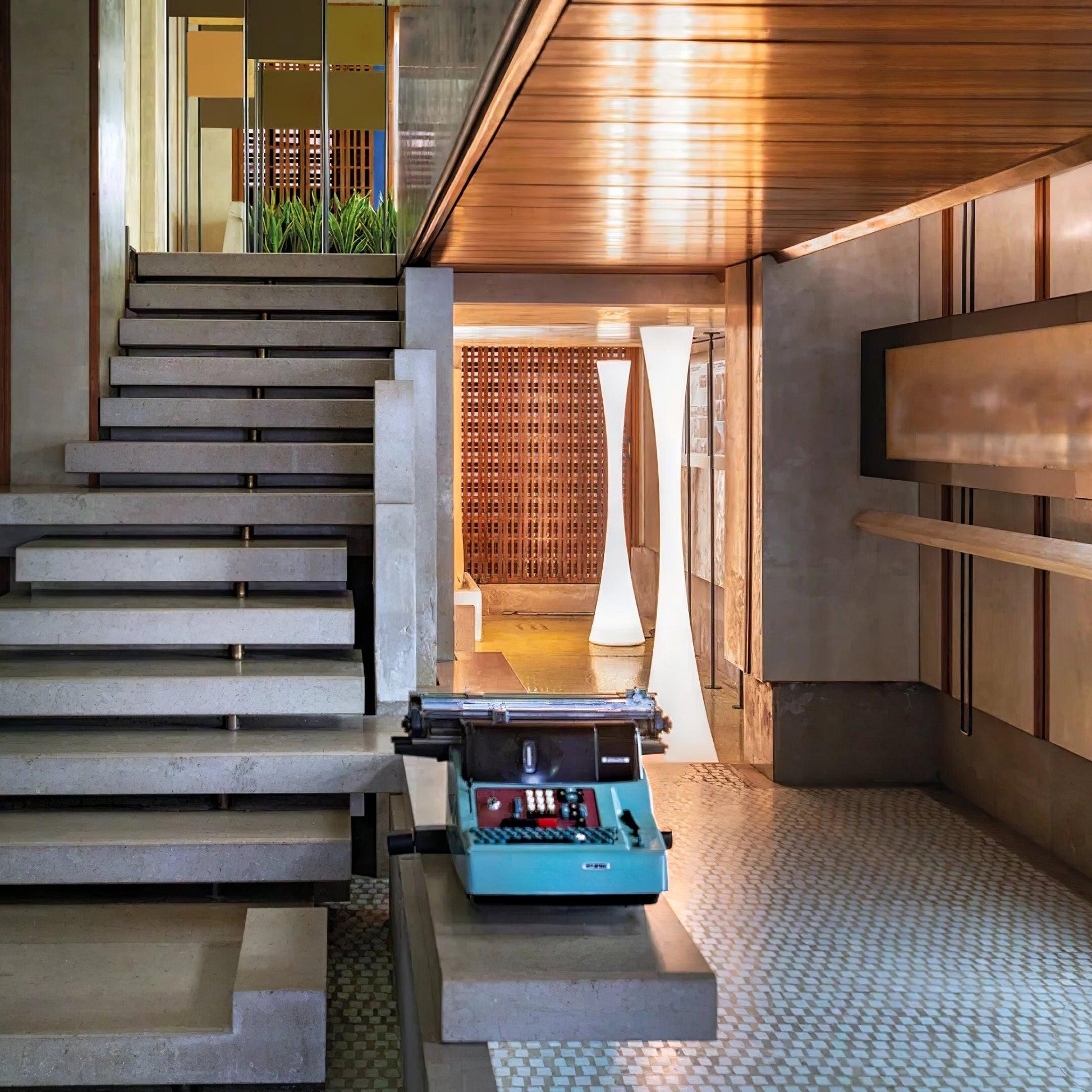 Biconica Pol Floor Lamp - Blowlighting