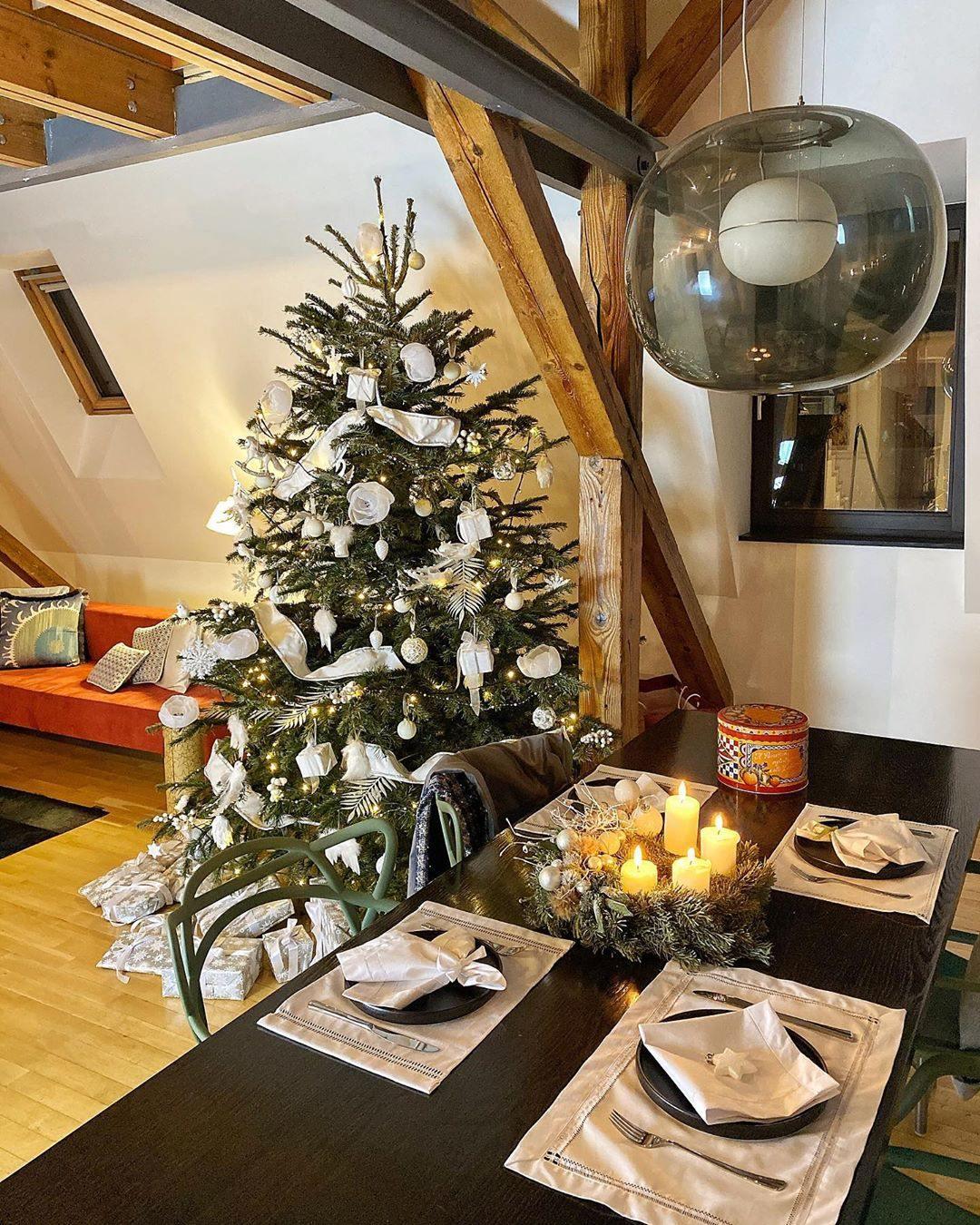 Levita Orb Pendant Light - Blowlighting