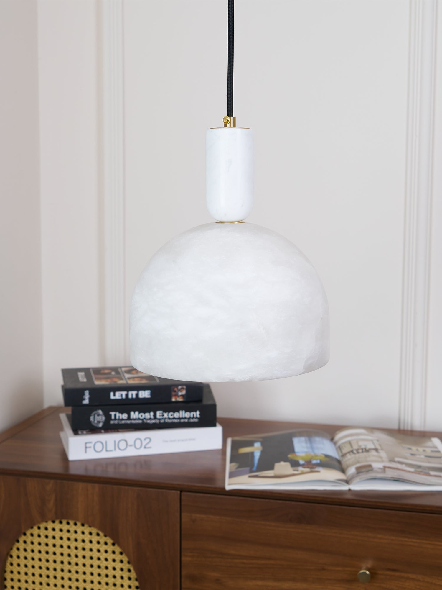 Culiror Minimalist Alabaster Pendant Light - Blowlighting