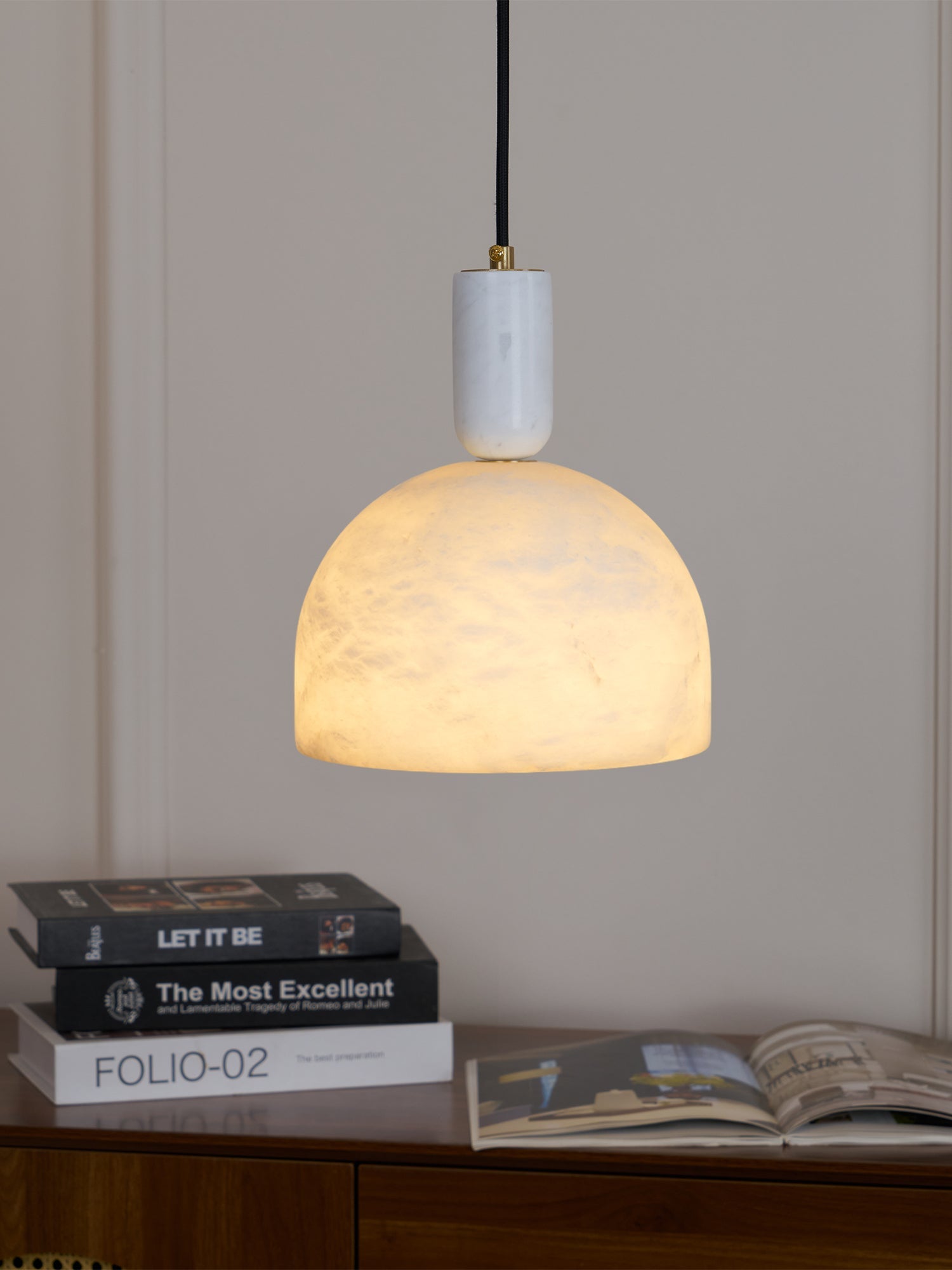 Culiror Minimalist Alabaster Pendant Light - Blowlighting