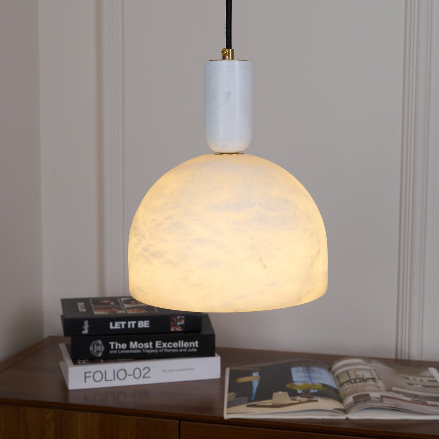 Culiror Minimalist Alabaster Pendant Light - Blowlighting