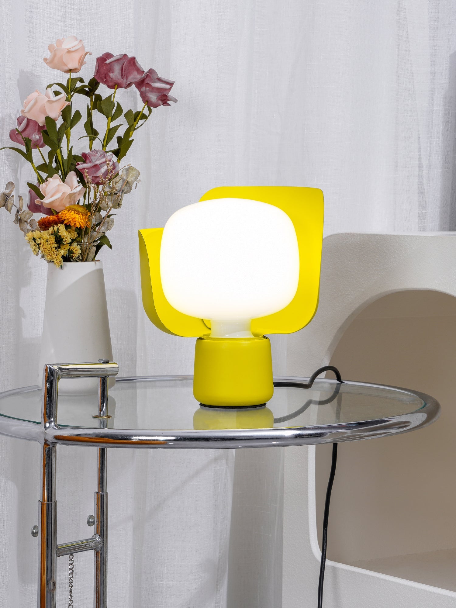 Petals Glass Table Lamp - Blowlighting