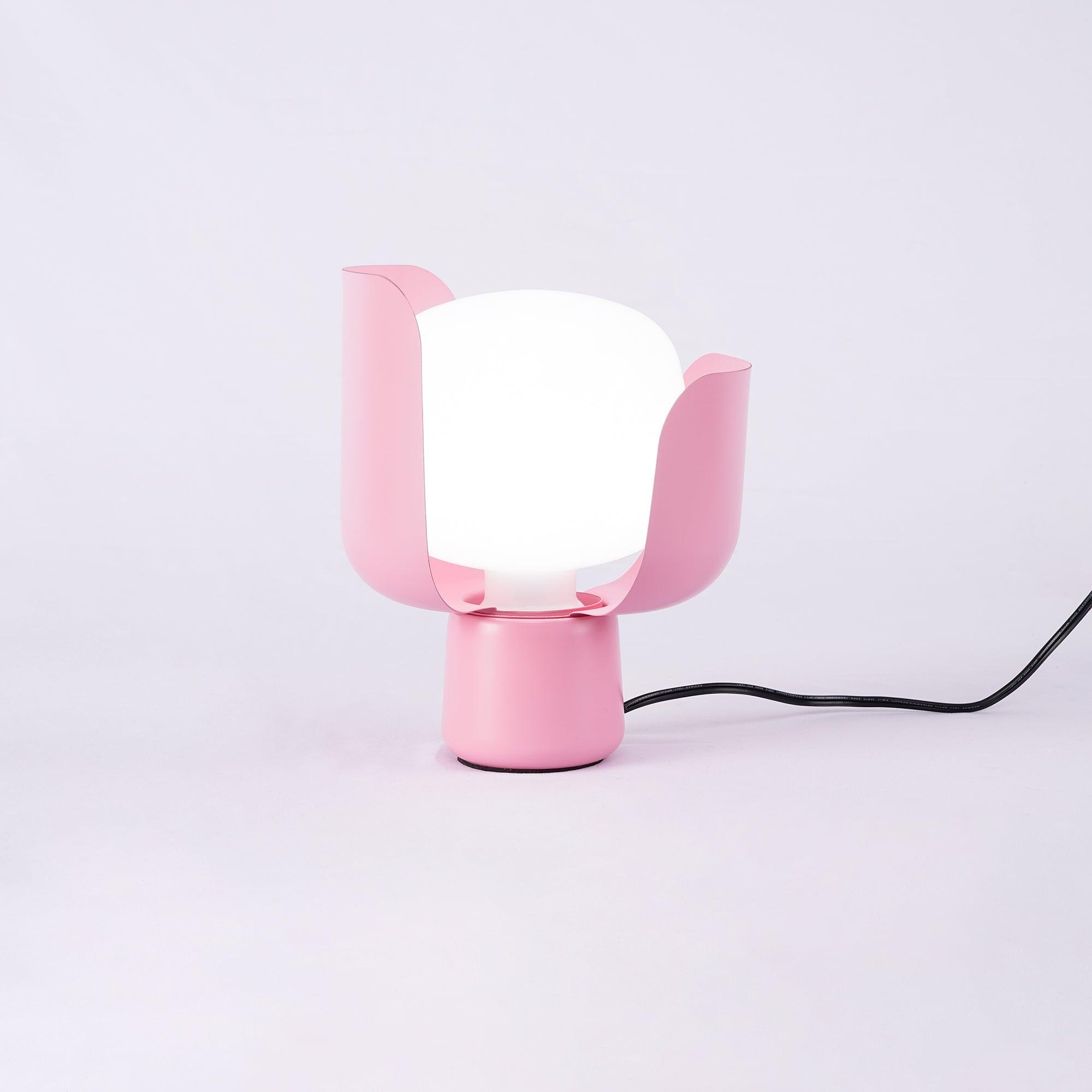 Petals Glass Table Lamp - Blowlighting