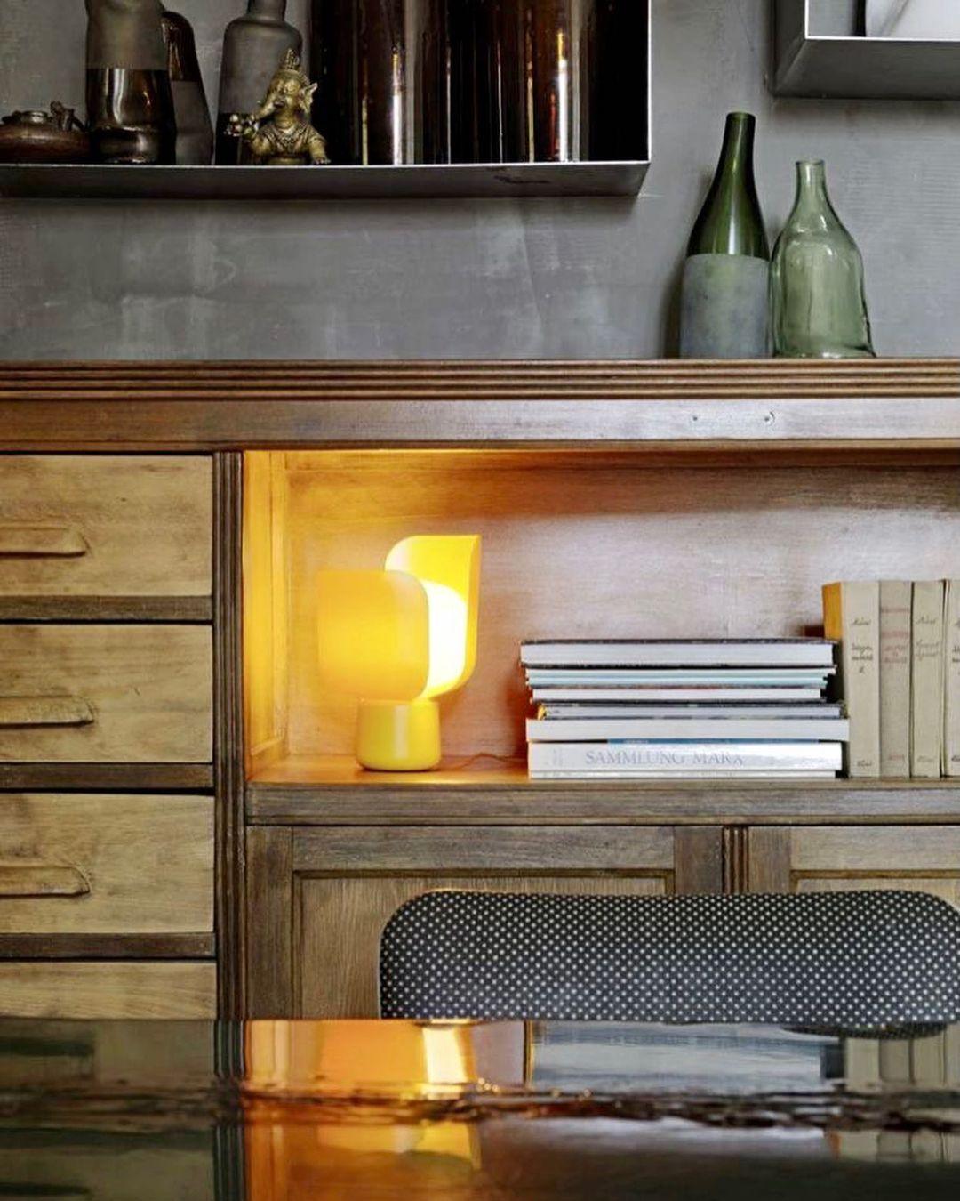 Petals Glass Table Lamp - Blowlighting