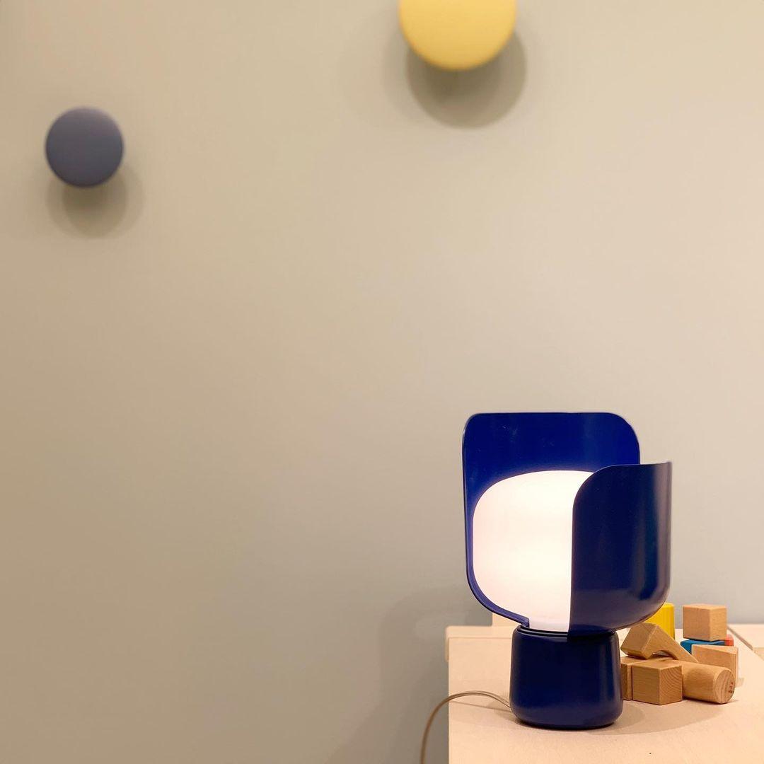 Petals Glass Table Lamp - Blowlighting