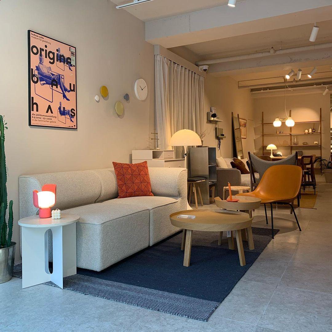 Petals Glass Table Lamp - Blowlighting