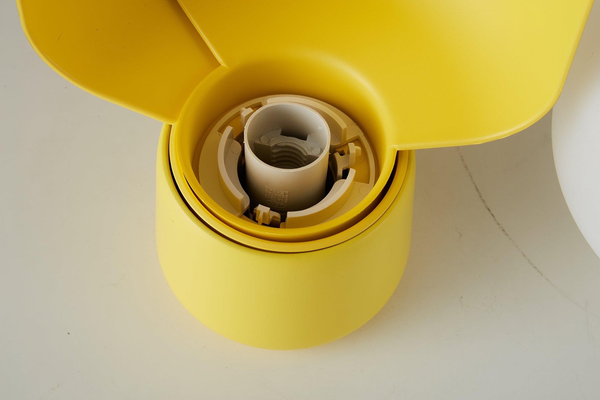 Petals Glass Table Lamp - Blowlighting