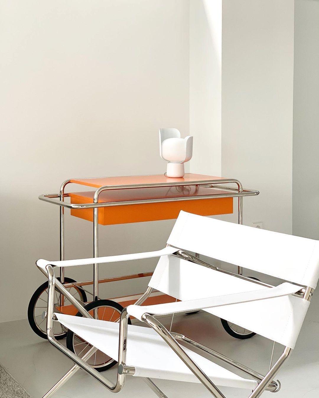 Petals Glass Table Lamp - Blowlighting